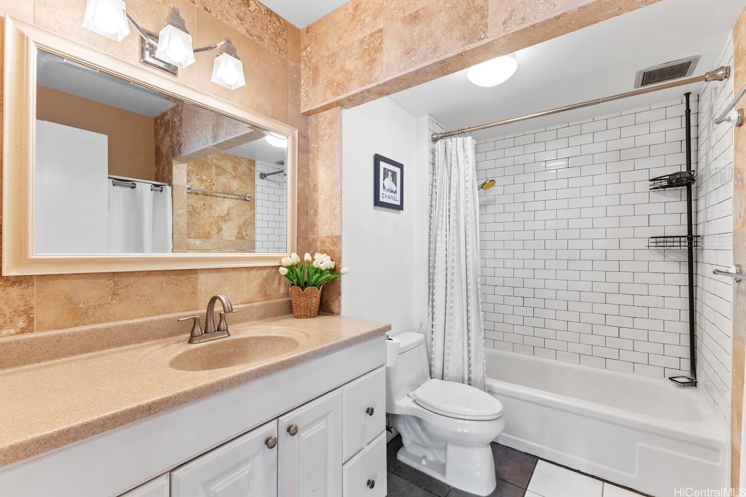 Waikiki Skytower condo # 1801, Honolulu, Hawaii - photo 10 of 22