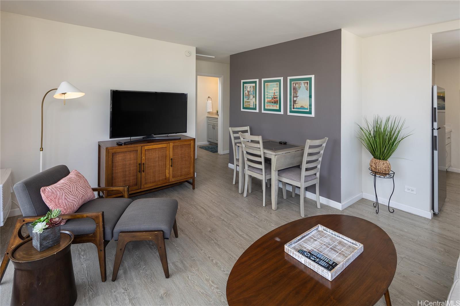 Waikiki Skytower condo # 1804, Honolulu, Hawaii - photo 8 of 18