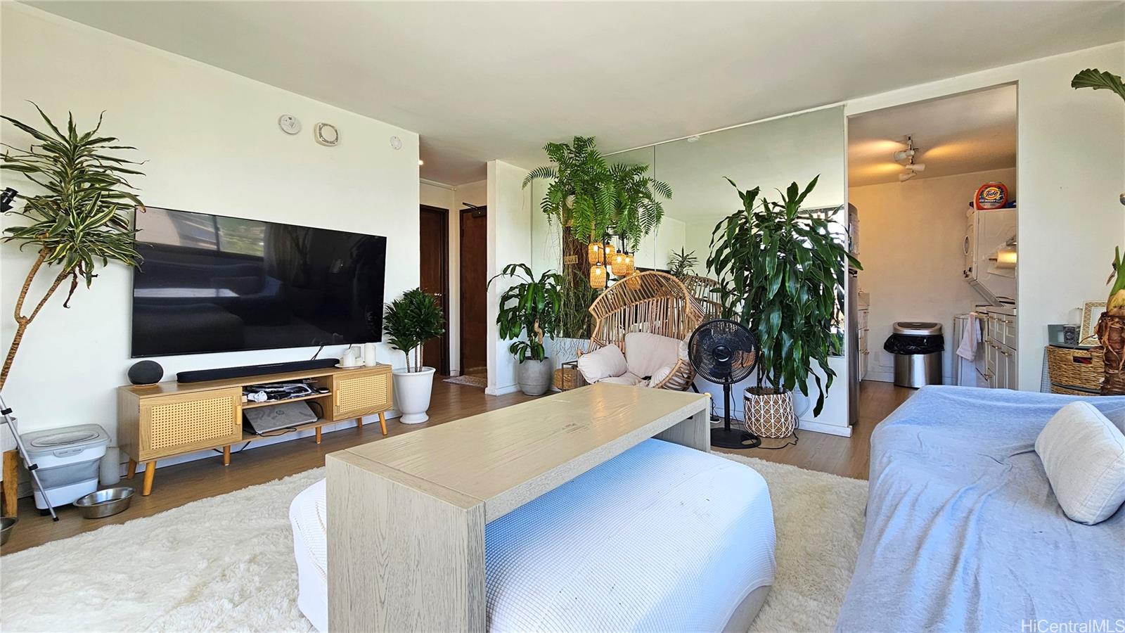 Waikiki Skytower condo # 2202, Honolulu, Hawaii - photo 2 of 18