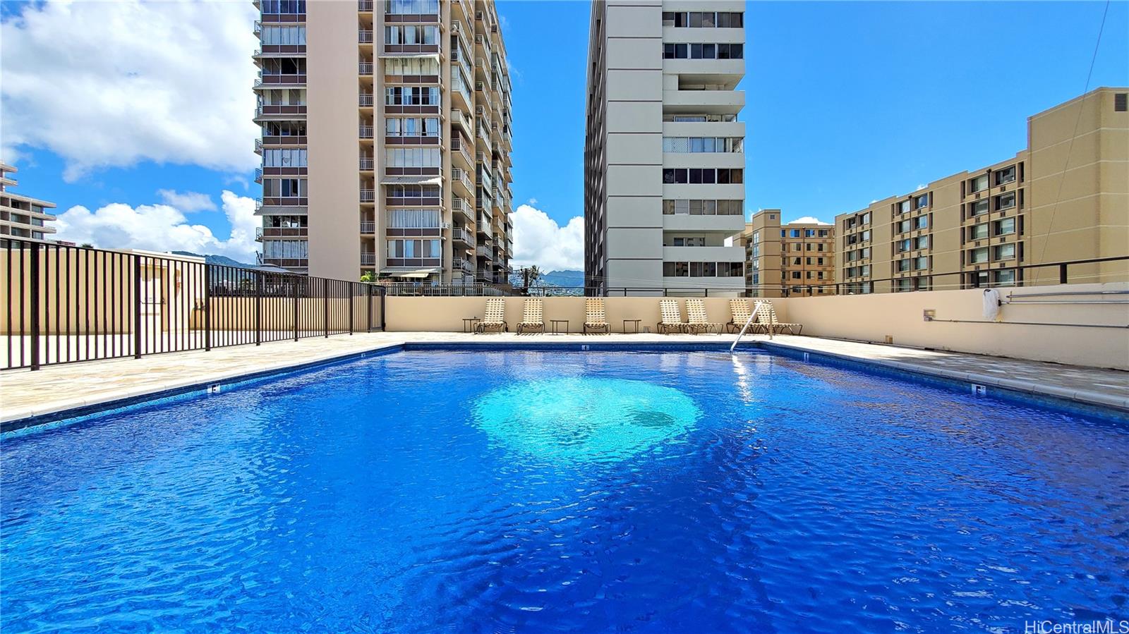 Waikiki Skytower condo # 2202, Honolulu, Hawaii - photo 4 of 7