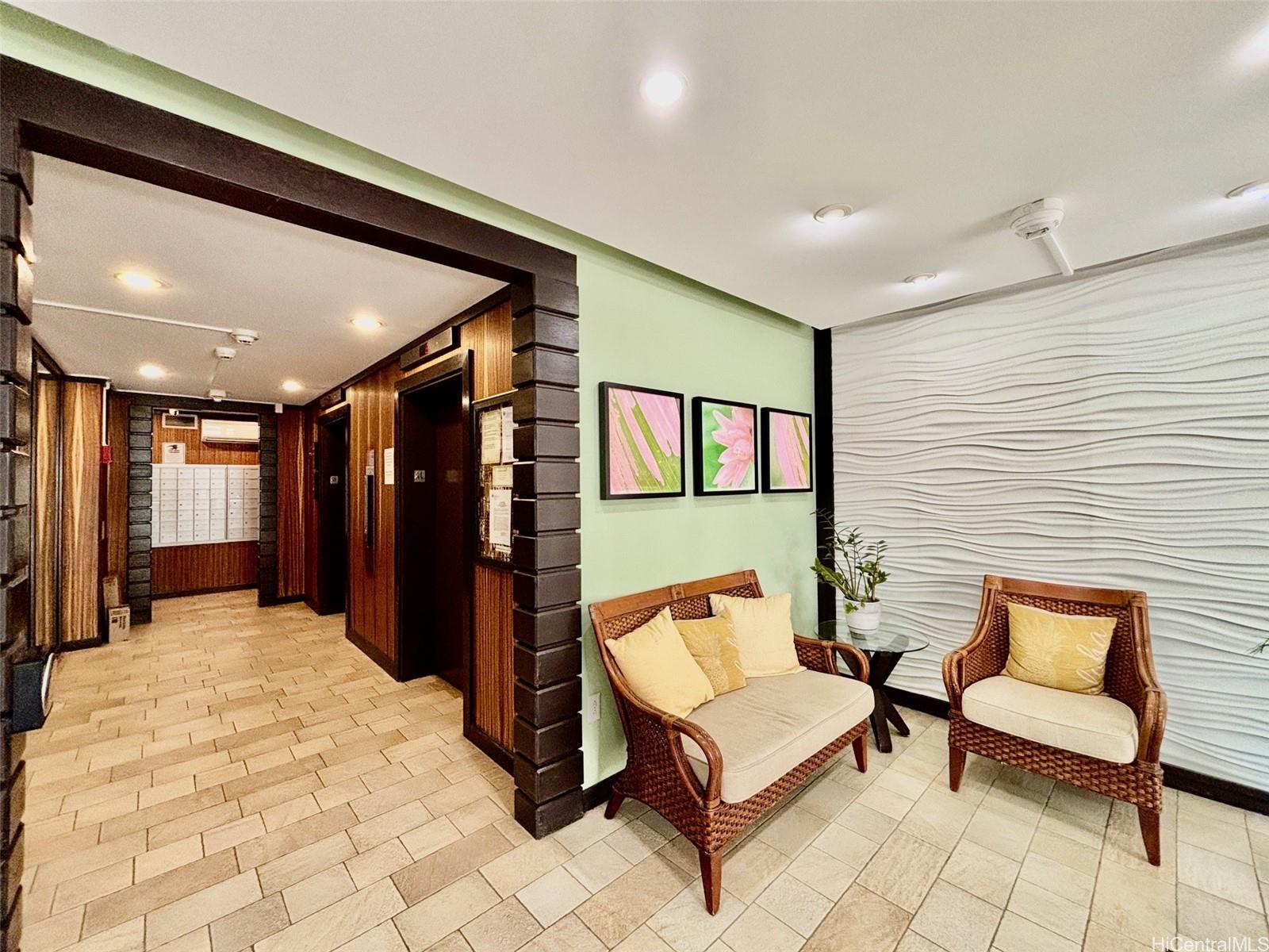 2410 Cleghorn Street Honolulu - Rental - photo 19 of 21