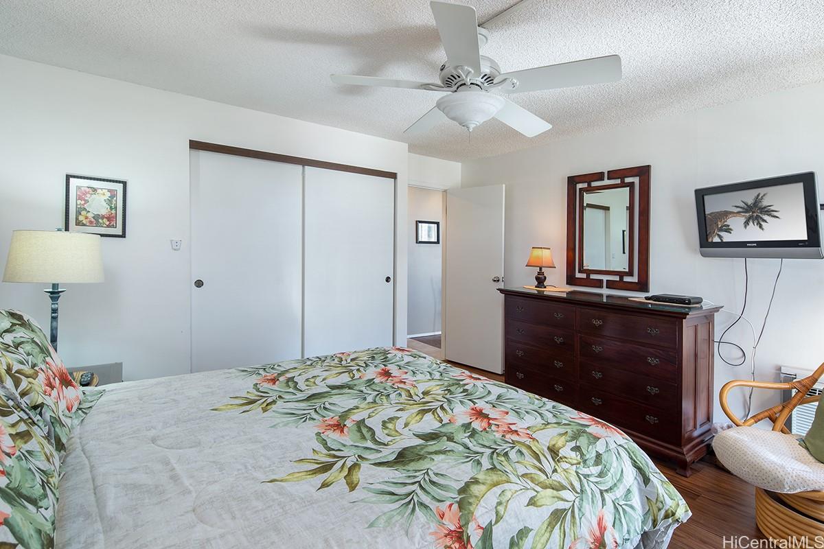 Waikiki Skytower condo # 2404, Honolulu, Hawaii - photo 12 of 16