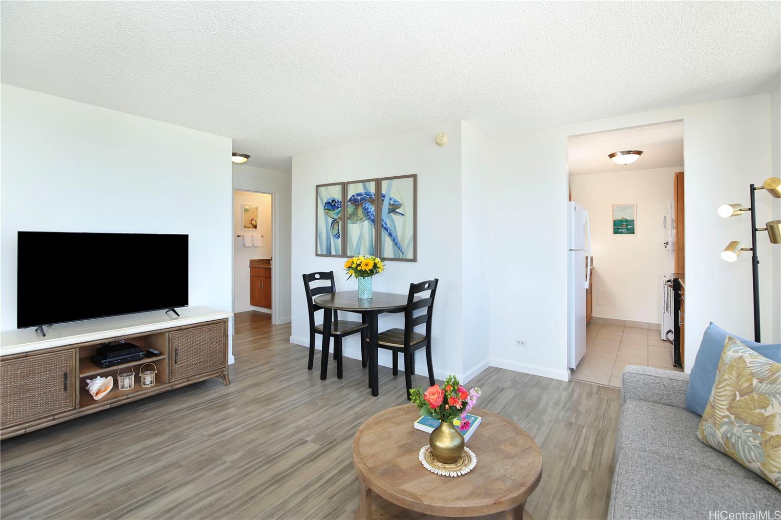 Waikiki Skytower condo # 2604, Honolulu, Hawaii - photo 4 of 24