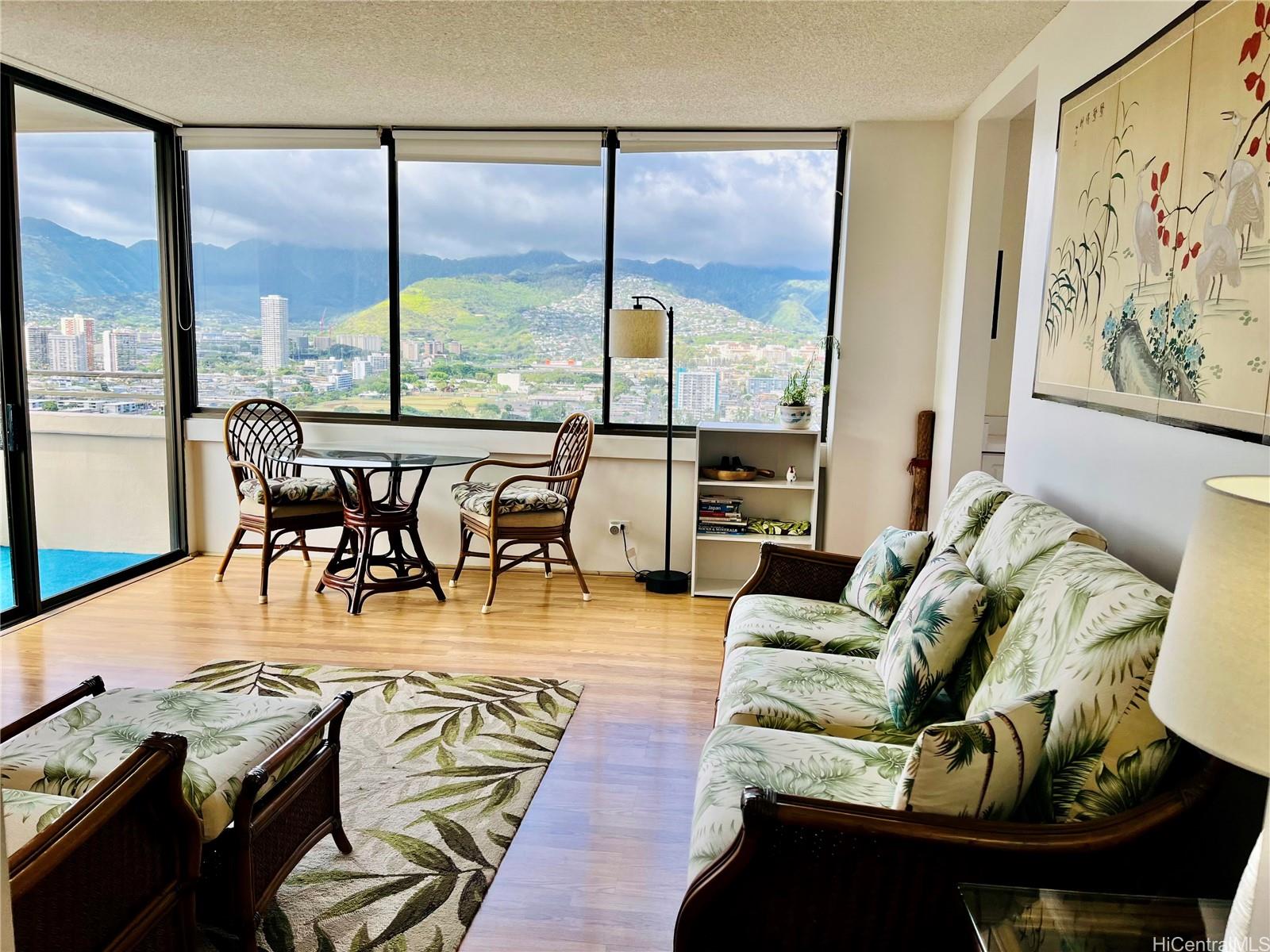 2410 Cleghorn St Honolulu - Rental - photo 2 of 24