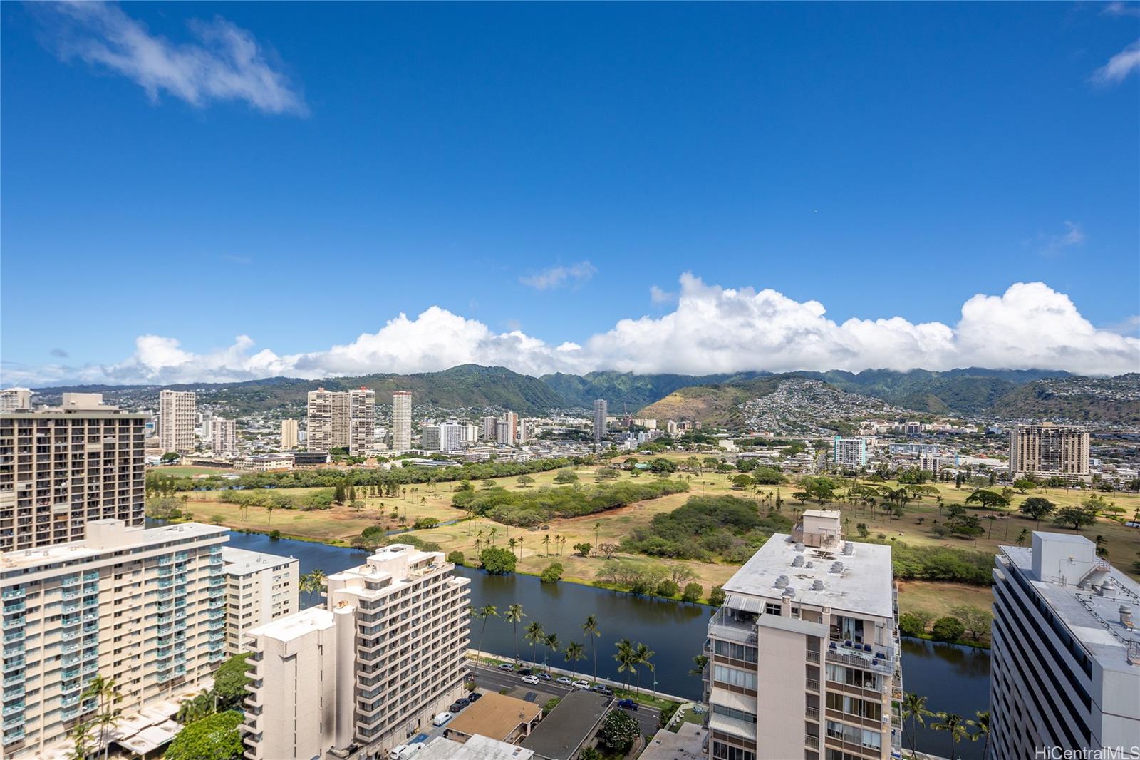 Waikiki Skytower condo # 3002, Honolulu, Hawaii - photo 4 of 19