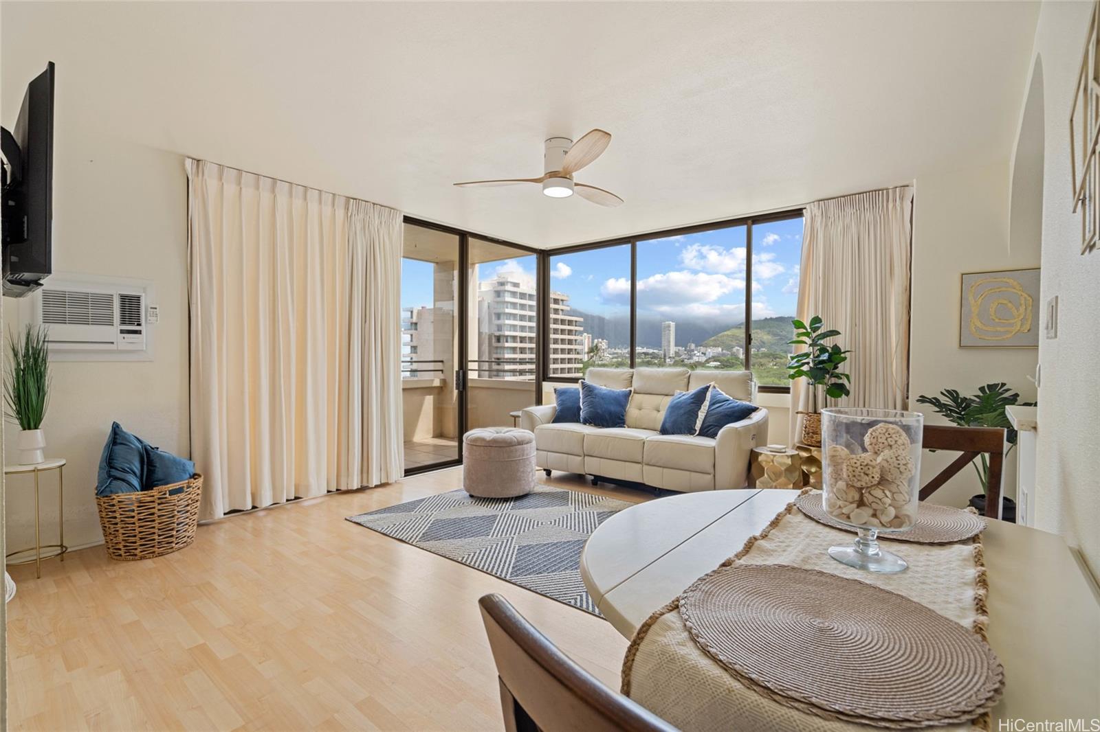 Waikiki Skytower condo # 901, Honolulu, Hawaii - photo 3 of 23