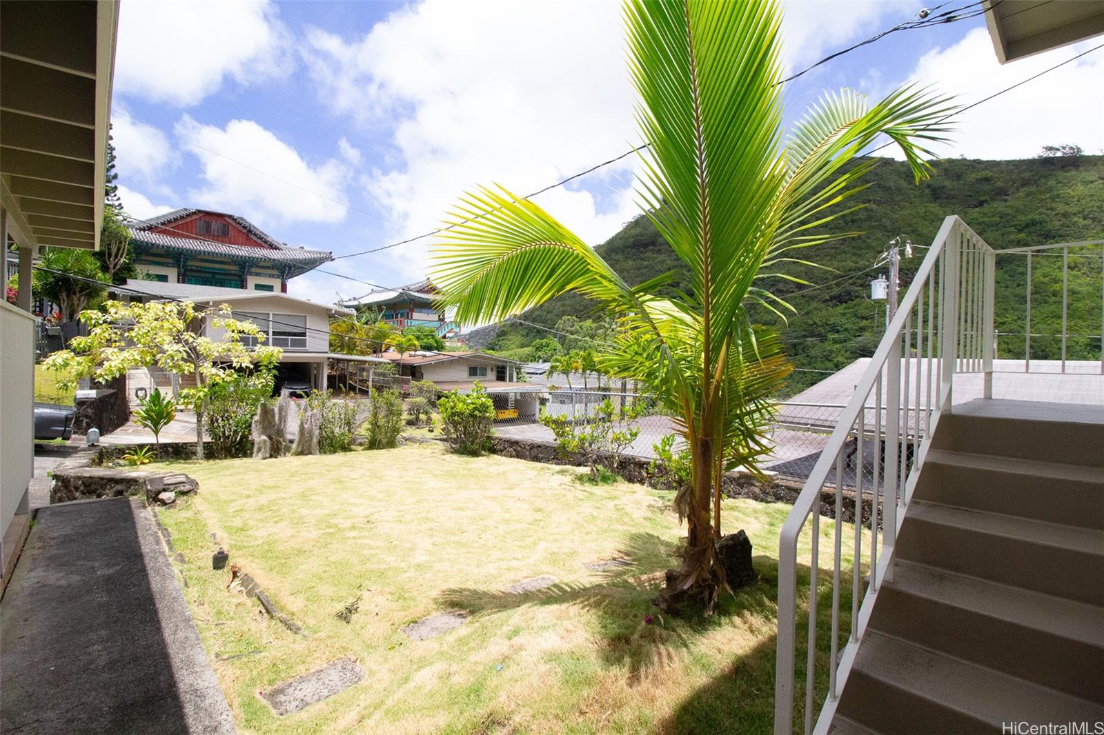 2410  Halenoho Place Palolo, Diamond Head home - photo 2 of 25
