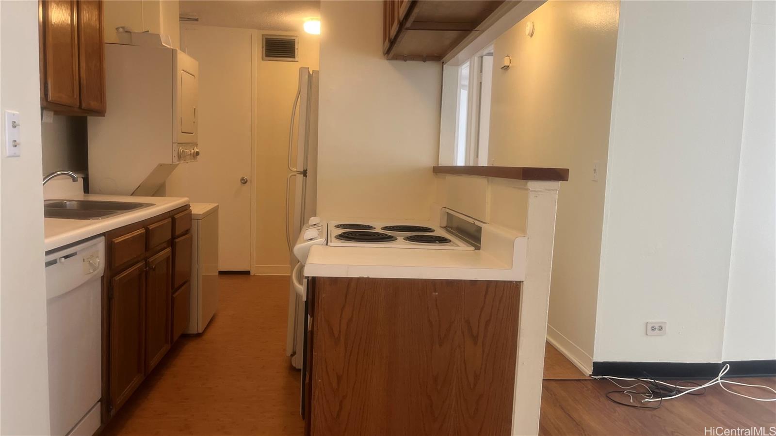 Waikiki Skyliner condo # 1204, Honolulu, Hawaii - photo 13 of 20