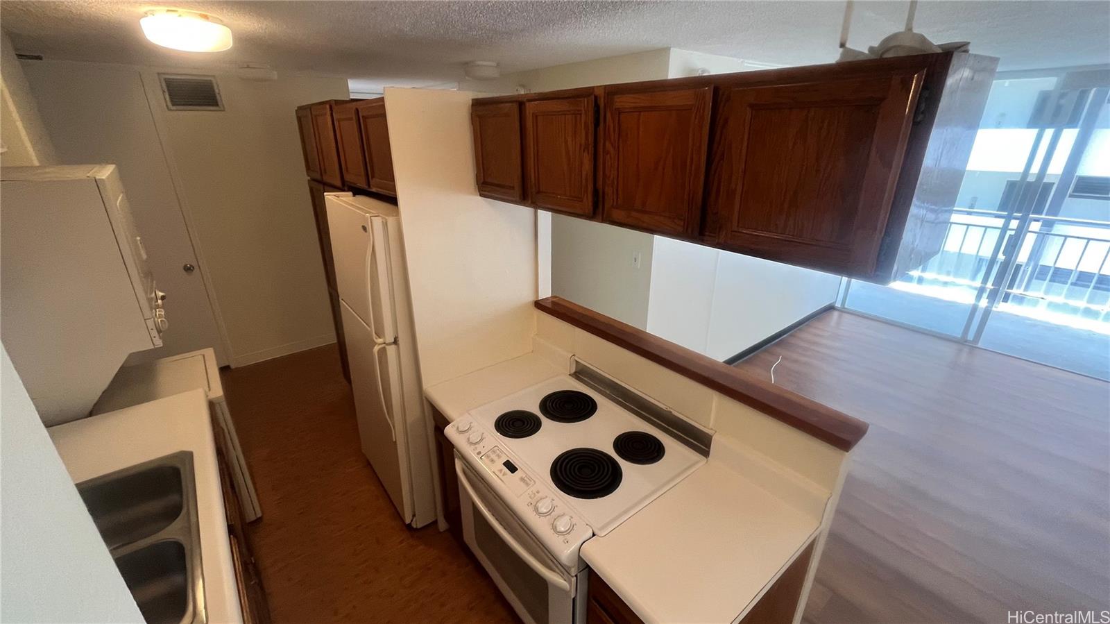 Waikiki Skyliner condo # 1204, Honolulu, Hawaii - photo 7 of 20