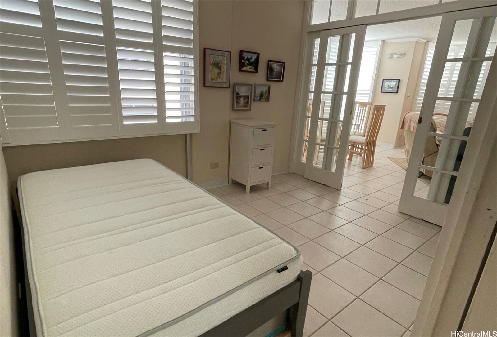 2415 Ala Wai Blvd Honolulu - Rental - photo 8 of 13