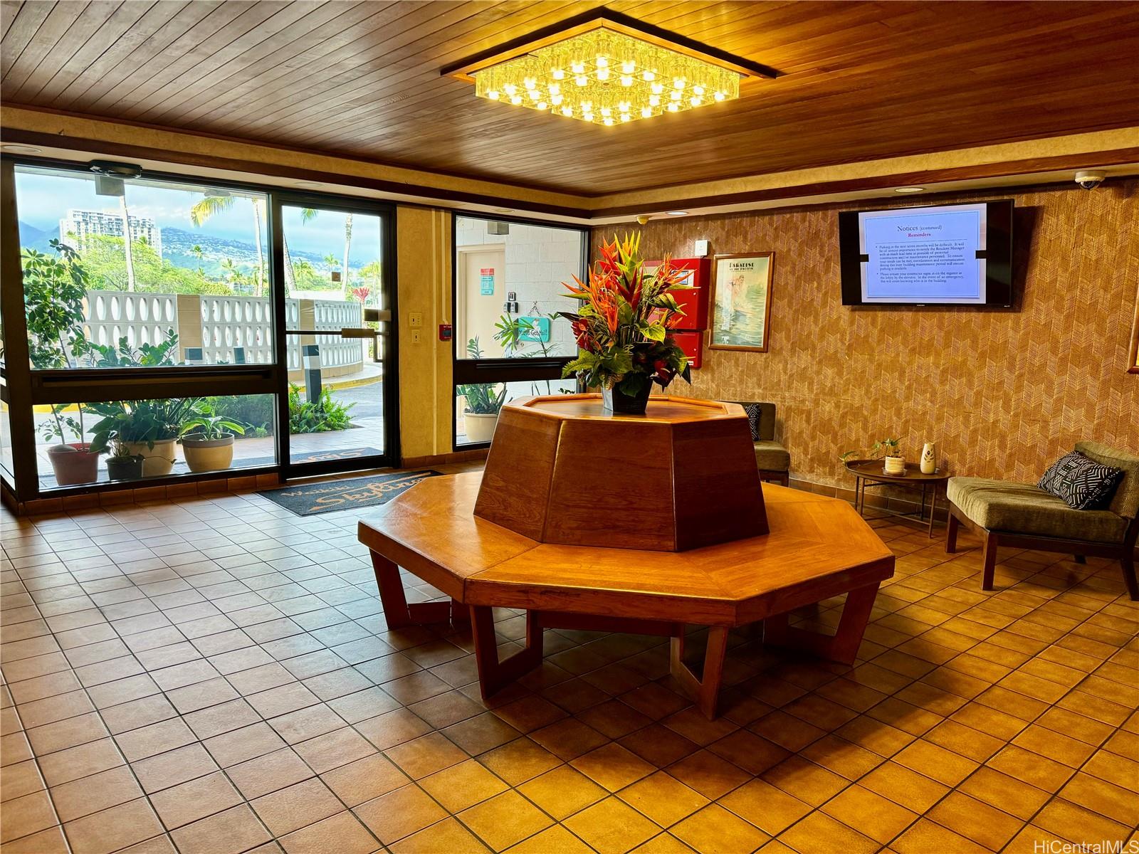 2415 Ala Wai Blvd Honolulu - Rental - photo 13 of 14