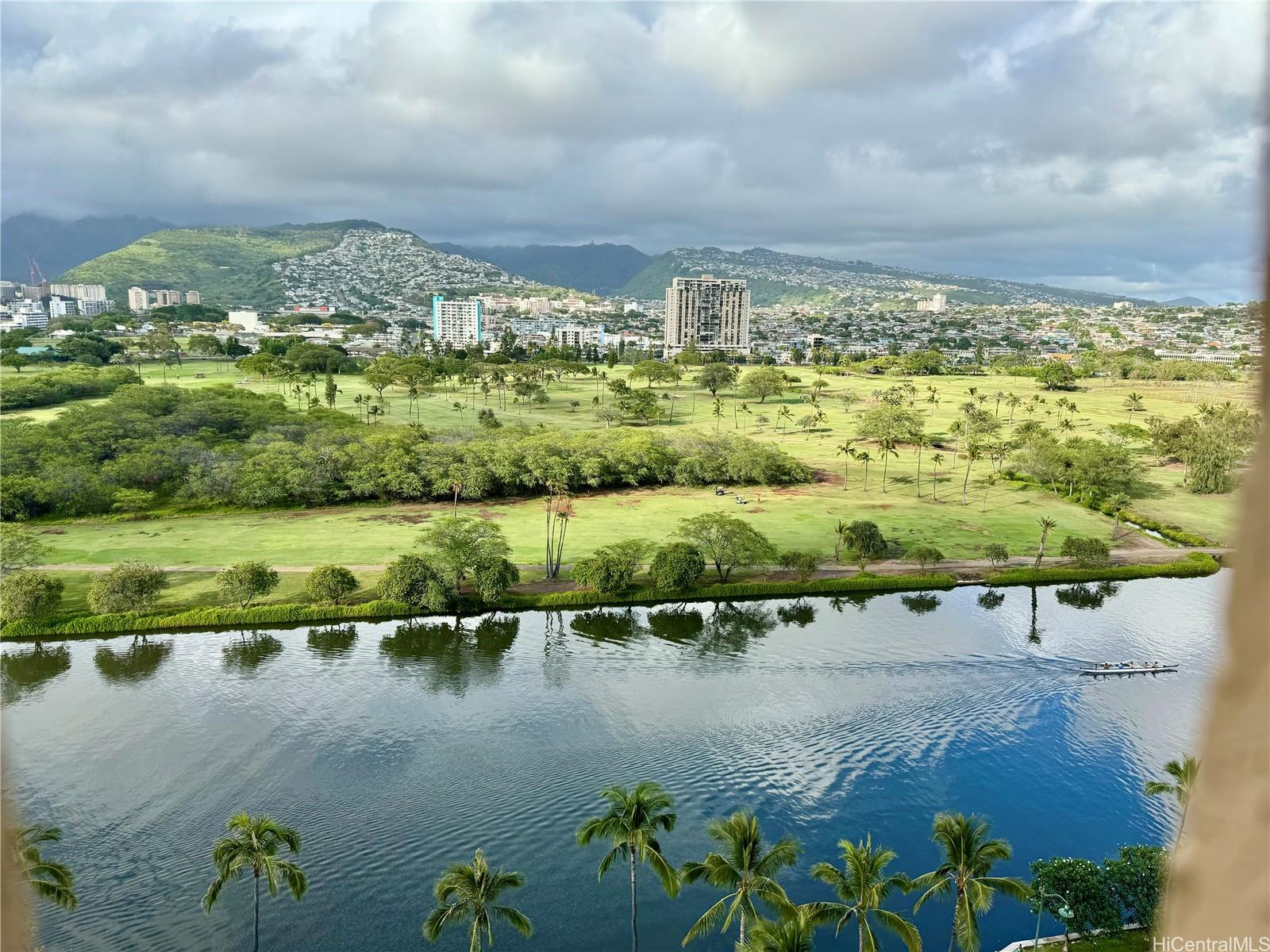 2415 Ala Wai Blvd Honolulu - Rental - photo 14 of 14