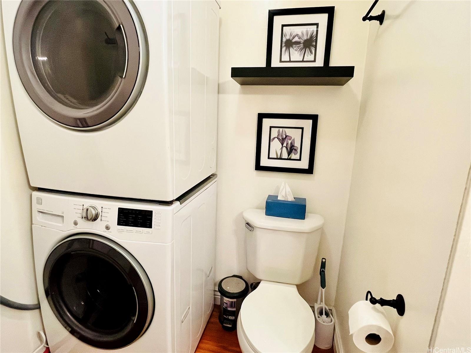 2415 Ala Wai Blvd Honolulu - Rental - photo 5 of 14