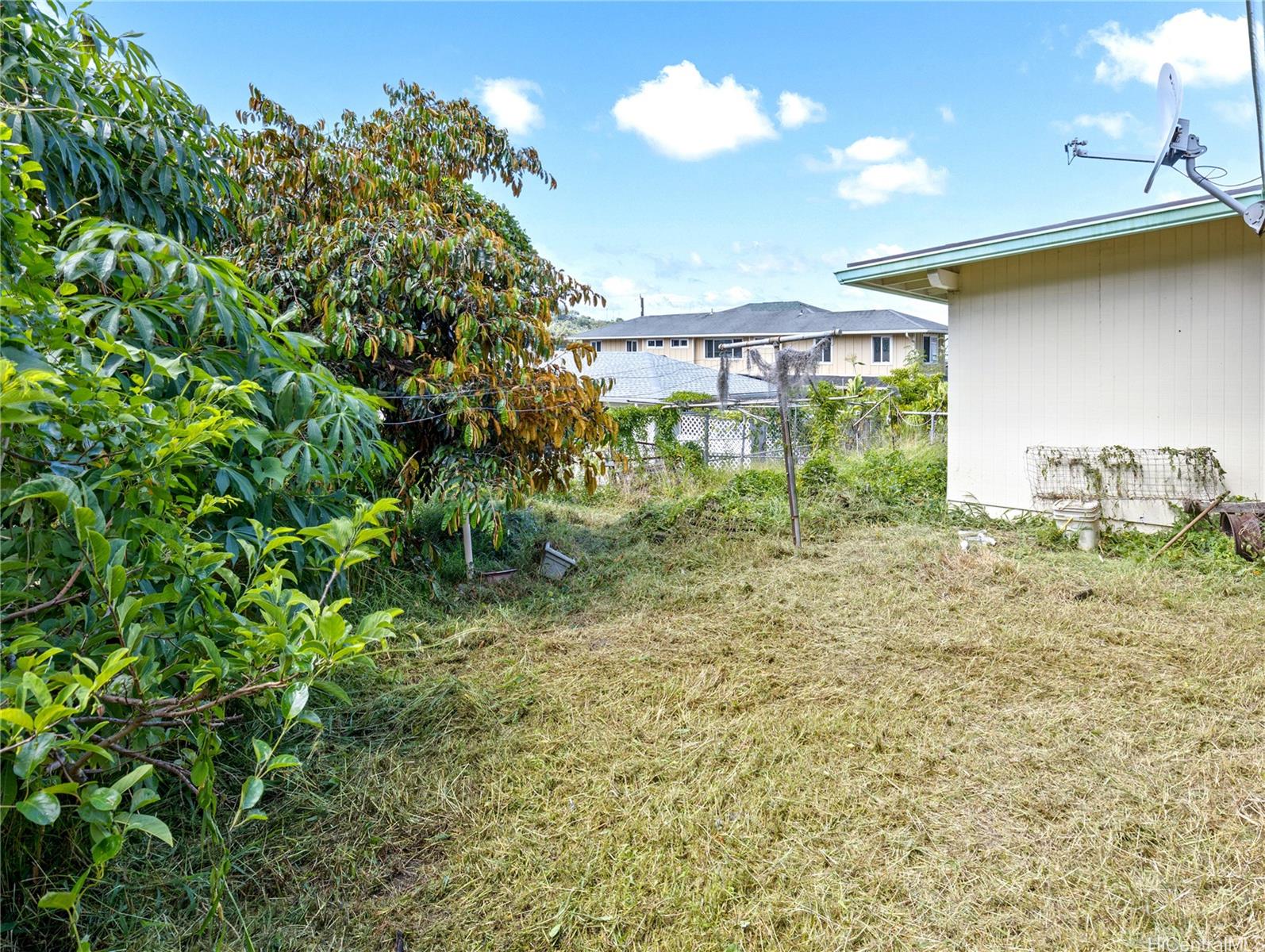 2417  Naai Street Kalihi-upper, Honolulu home - photo 17 of 20