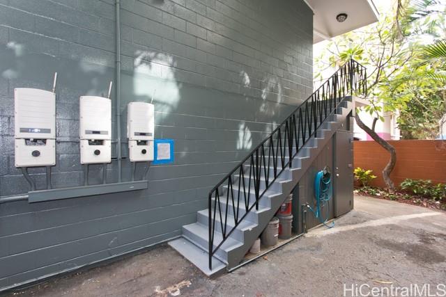 242 Kaiulani Ave Honolulu - Rental - photo 16 of 19