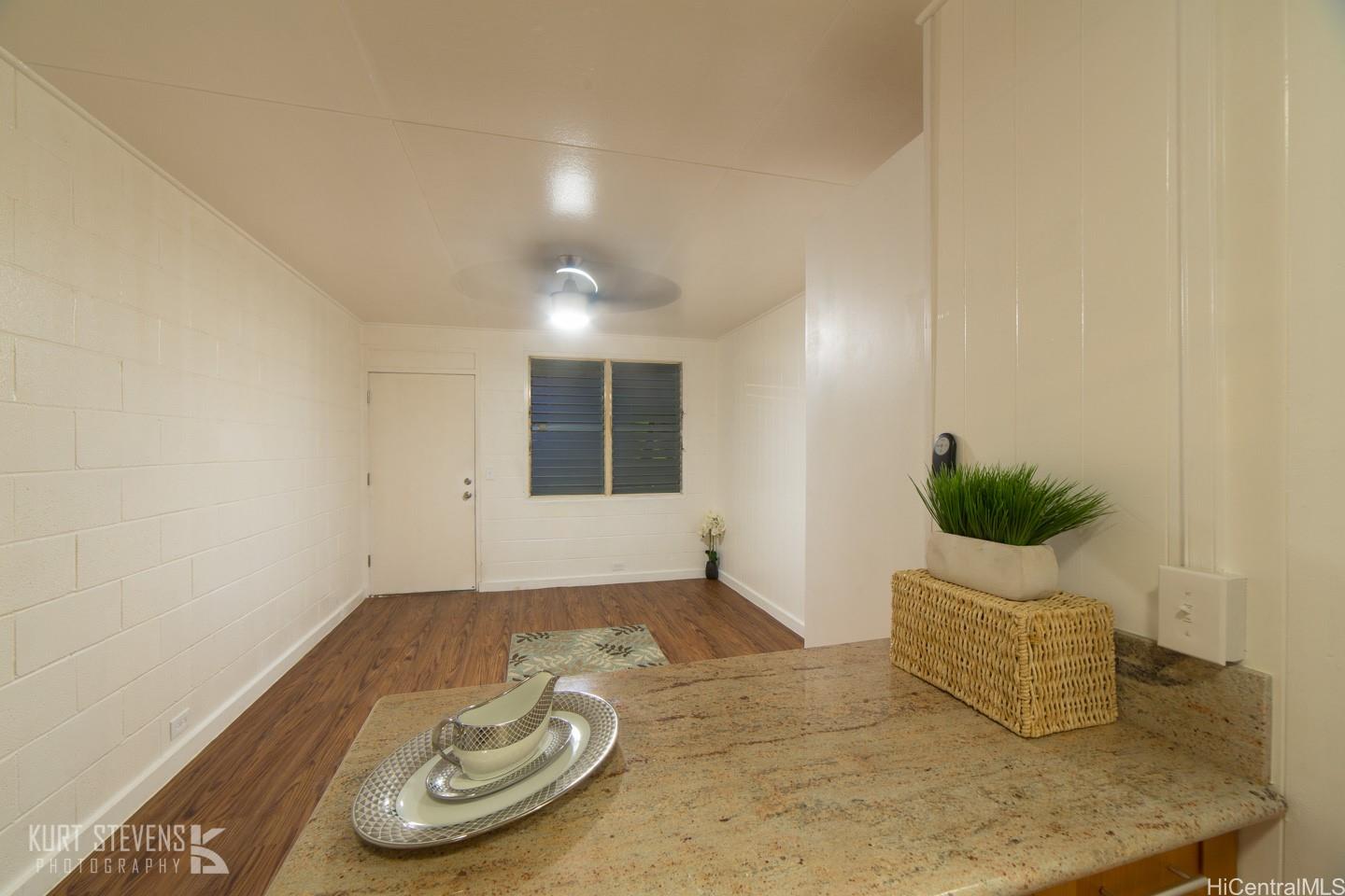 242 Kaiulani Ave Honolulu - Rental - photo 6 of 19