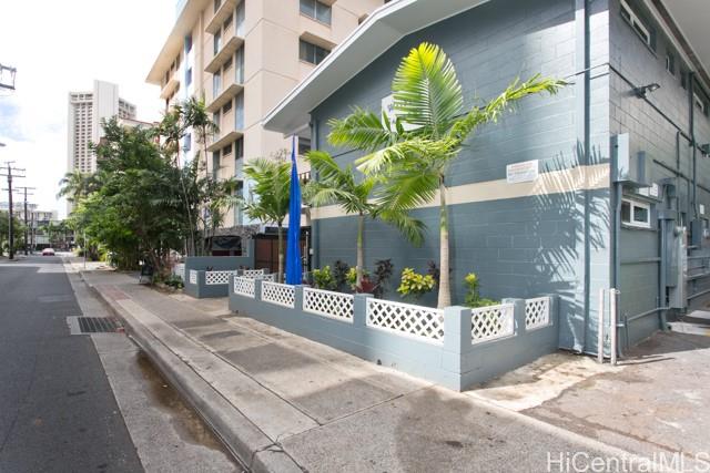 242 Kaiulani Ave Honolulu - Rental - photo 9 of 19
