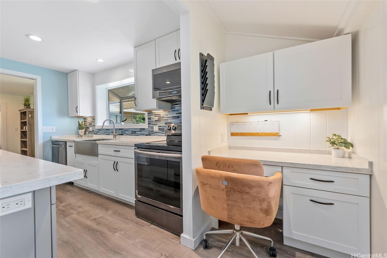 2420  Gardenia Street Palolo, Diamond Head home - photo 12 of 25