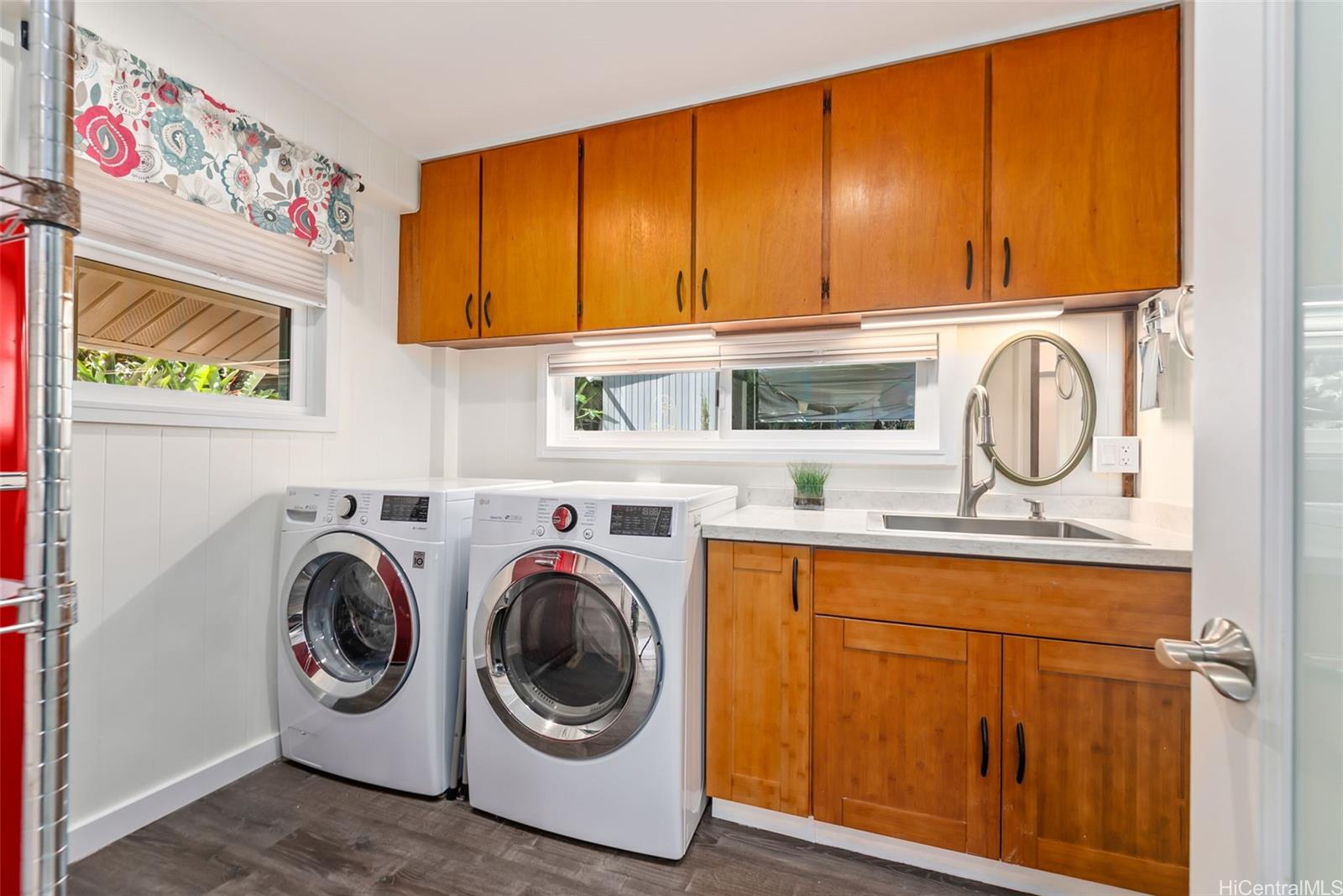 2420  Gardenia Street Palolo, Diamond Head home - photo 14 of 25