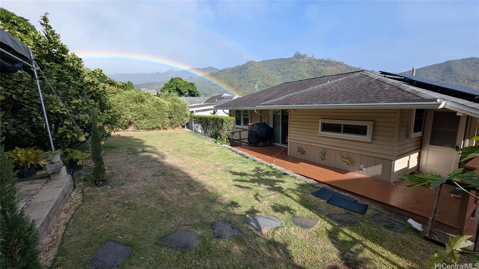 2420  Gardenia Street Palolo, Diamond Head home - photo 23 of 25