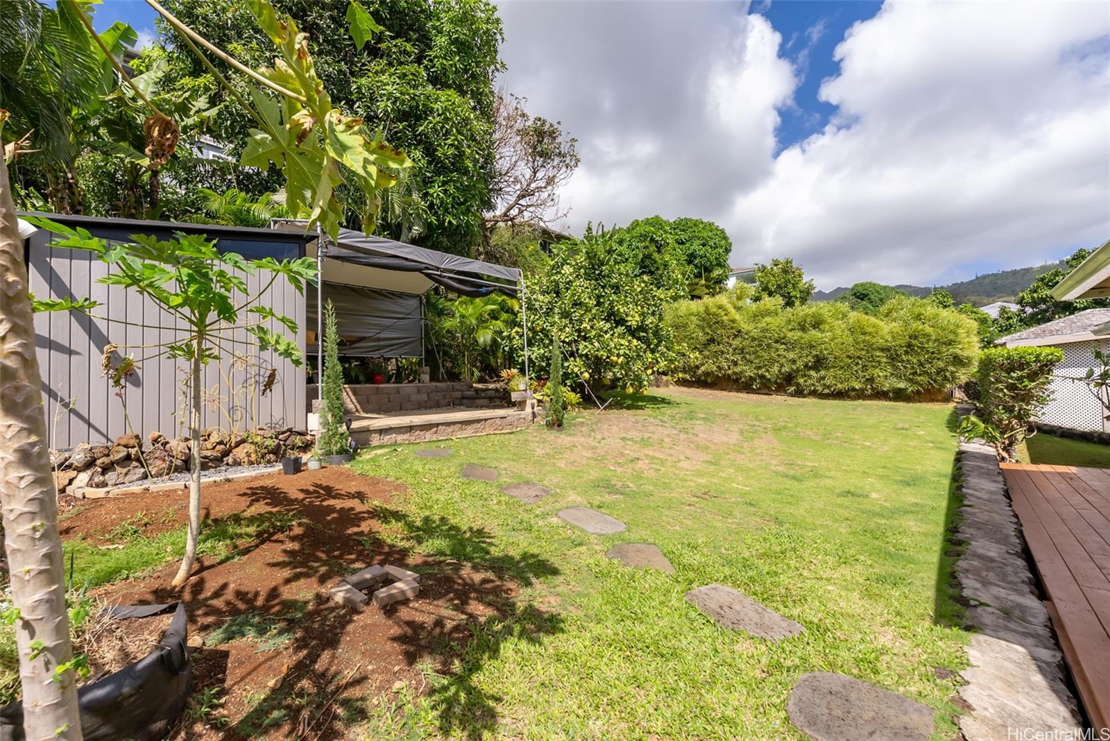 2420  Gardenia Street Palolo, Diamond Head home - photo 5 of 25