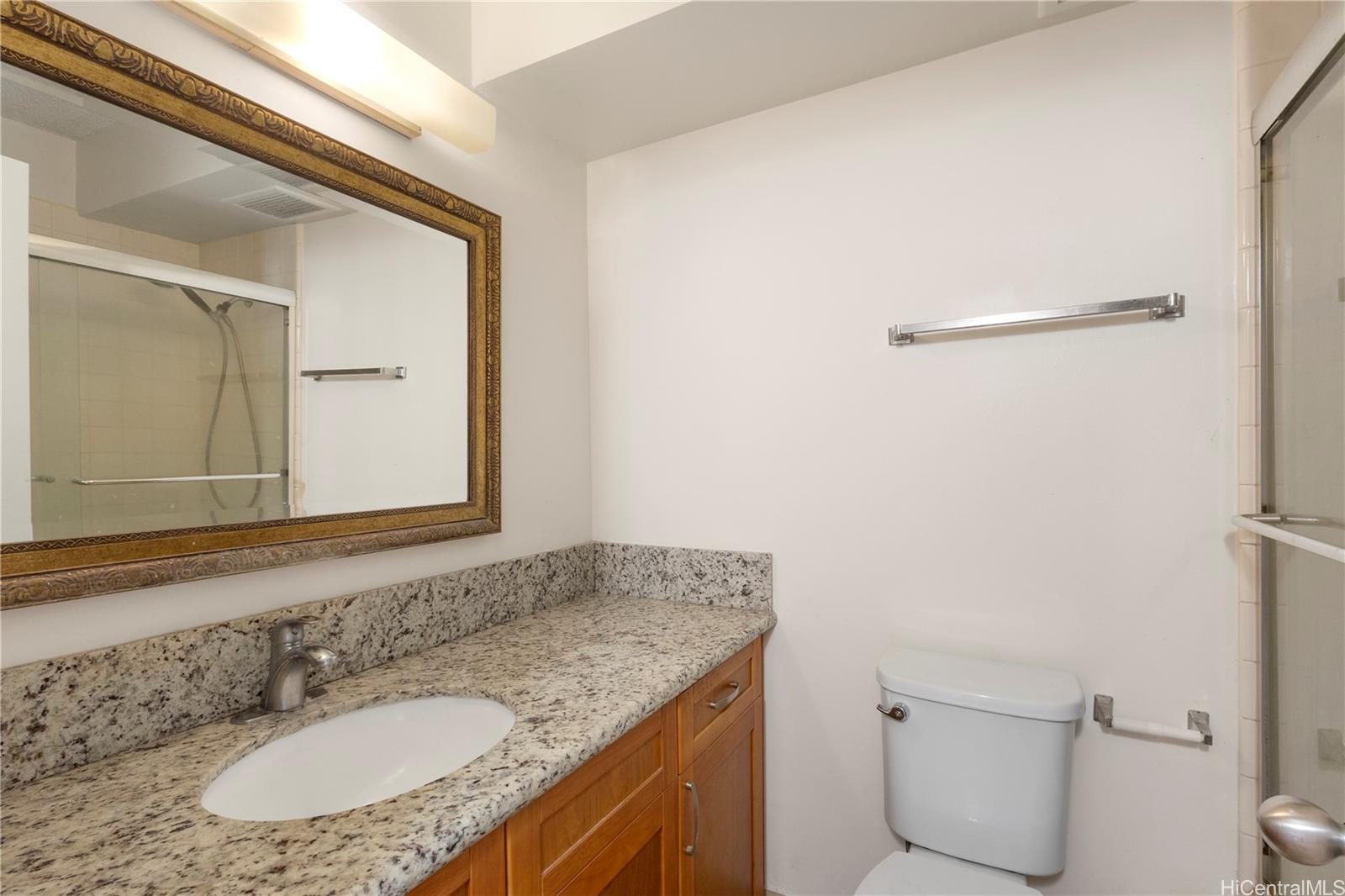 2421 Ala Wai Blvd Honolulu - Rental - photo 11 of 22