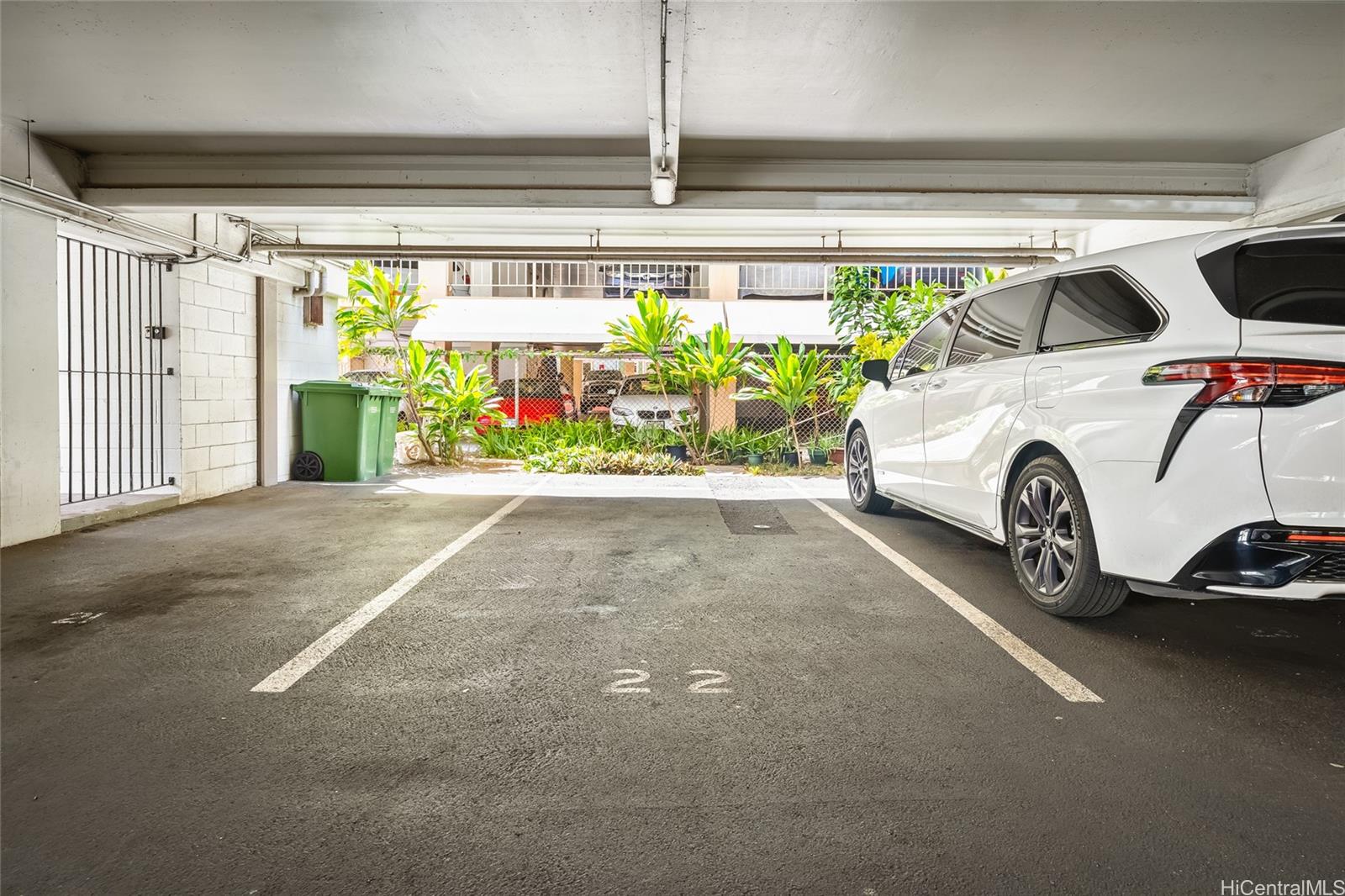 2421 Ala Wai Blvd Honolulu - Rental - photo 22 of 22