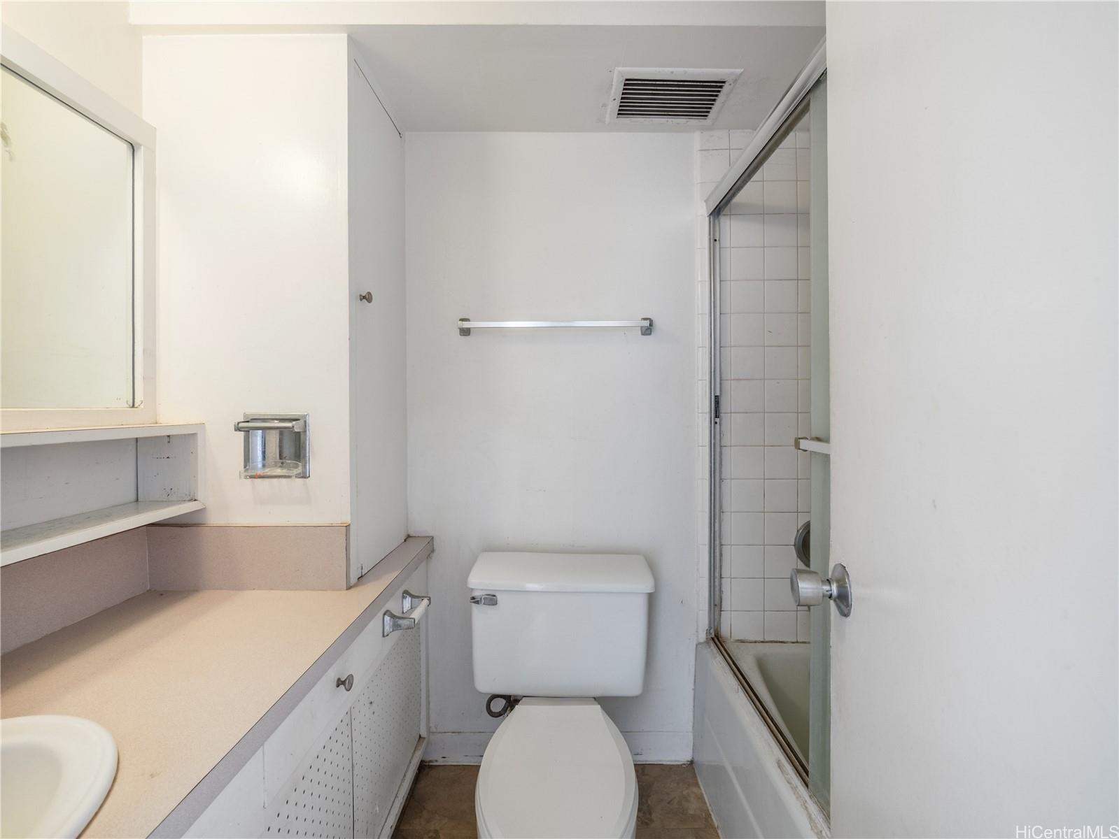 Ala Wai Townhouse condo # 1204, Honolulu, Hawaii - photo 18 of 24