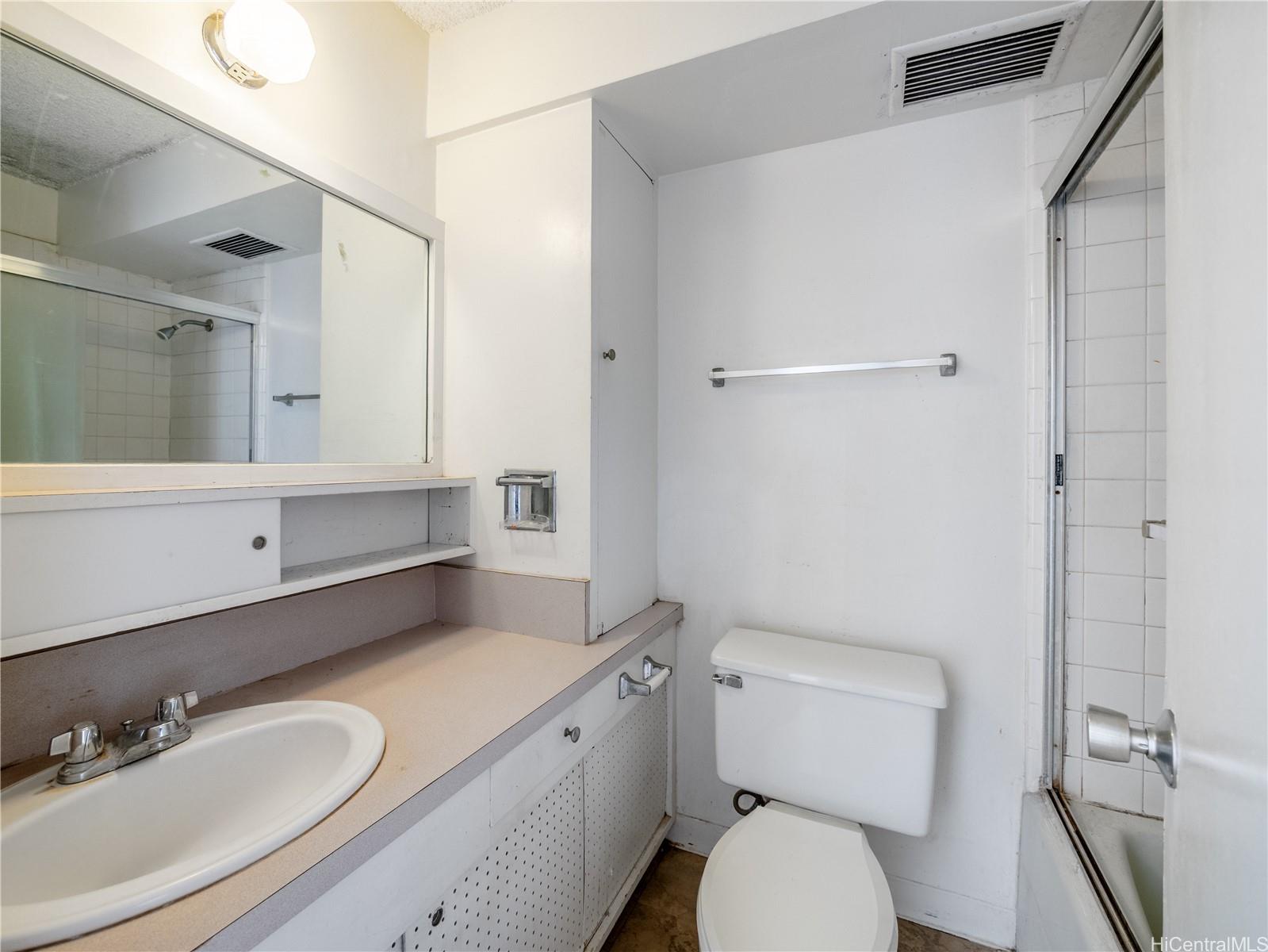 Ala Wai Townhouse condo # 1204, Honolulu, Hawaii - photo 19 of 24