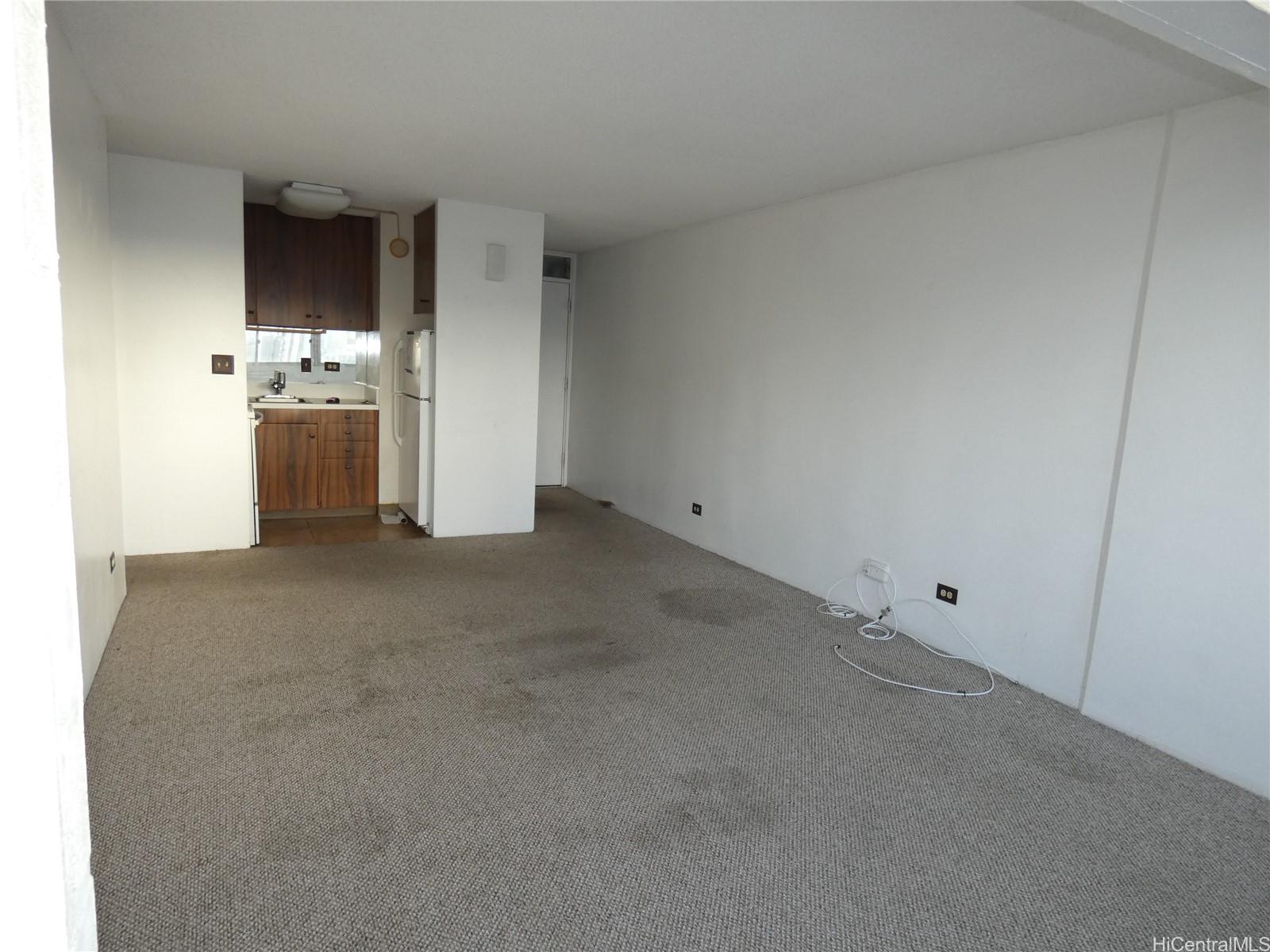 Ala Wai Townhouse condo # 1603, Honolulu, Hawaii - photo 2 of 20