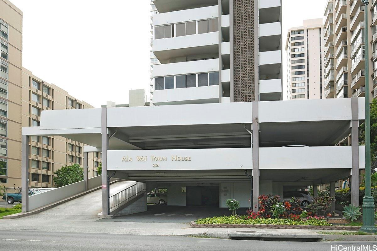 Ala Wai Townhouse condo # 405, Honolulu, Hawaii - photo 3 of 3