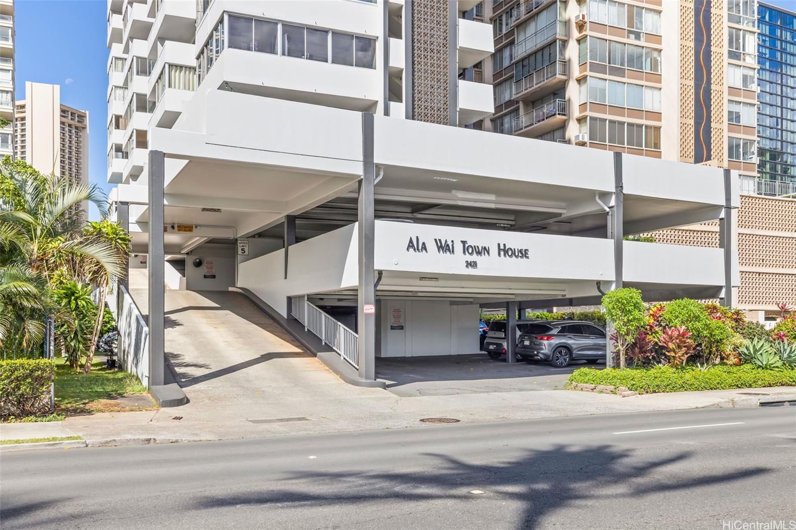 Ala Wai Townhouse condo # 604, Honolulu, Hawaii - photo 23 of 23