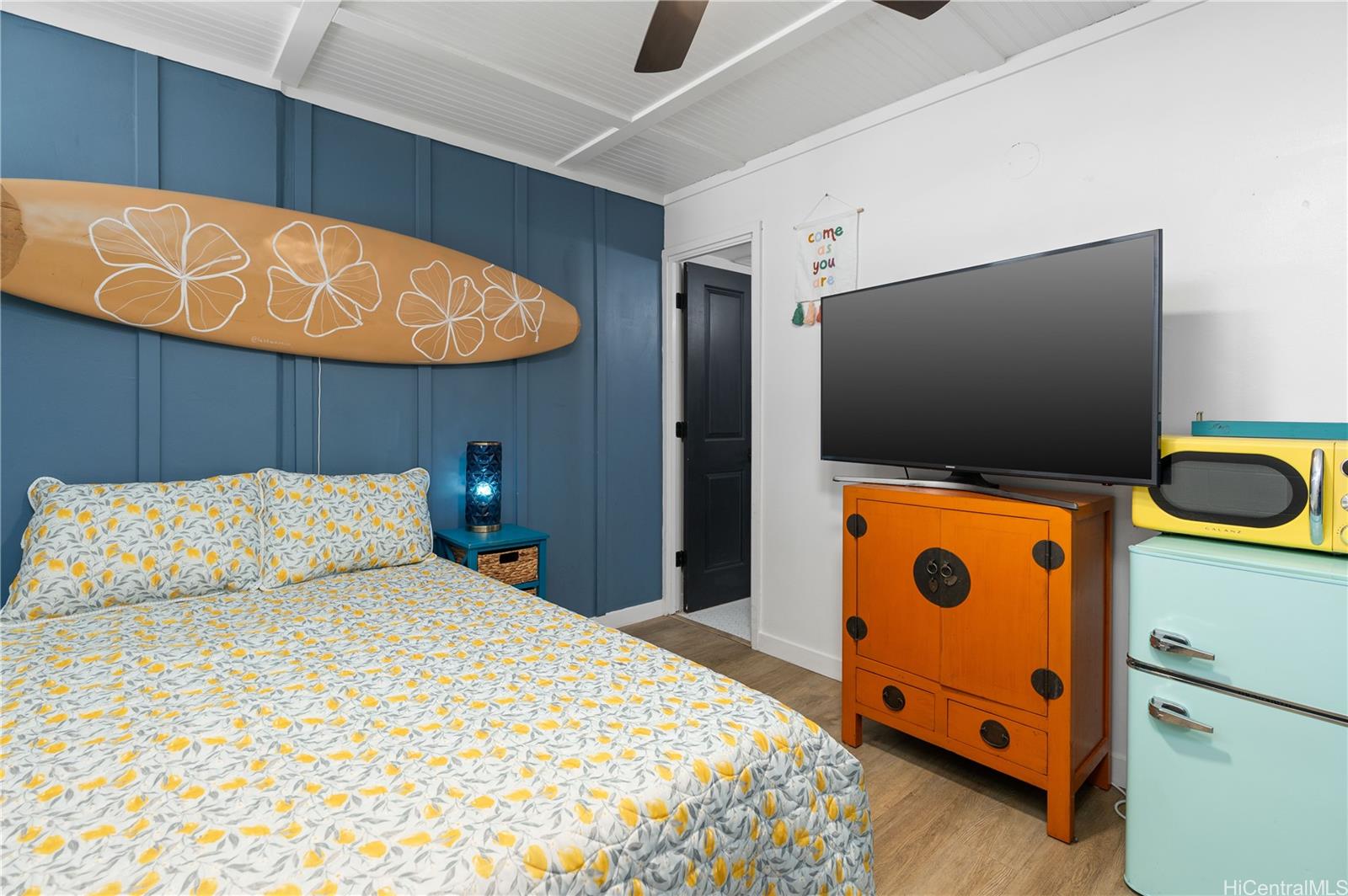 Ala Wai Townhouse condo # 902, Honolulu, Hawaii - photo 11 of 16