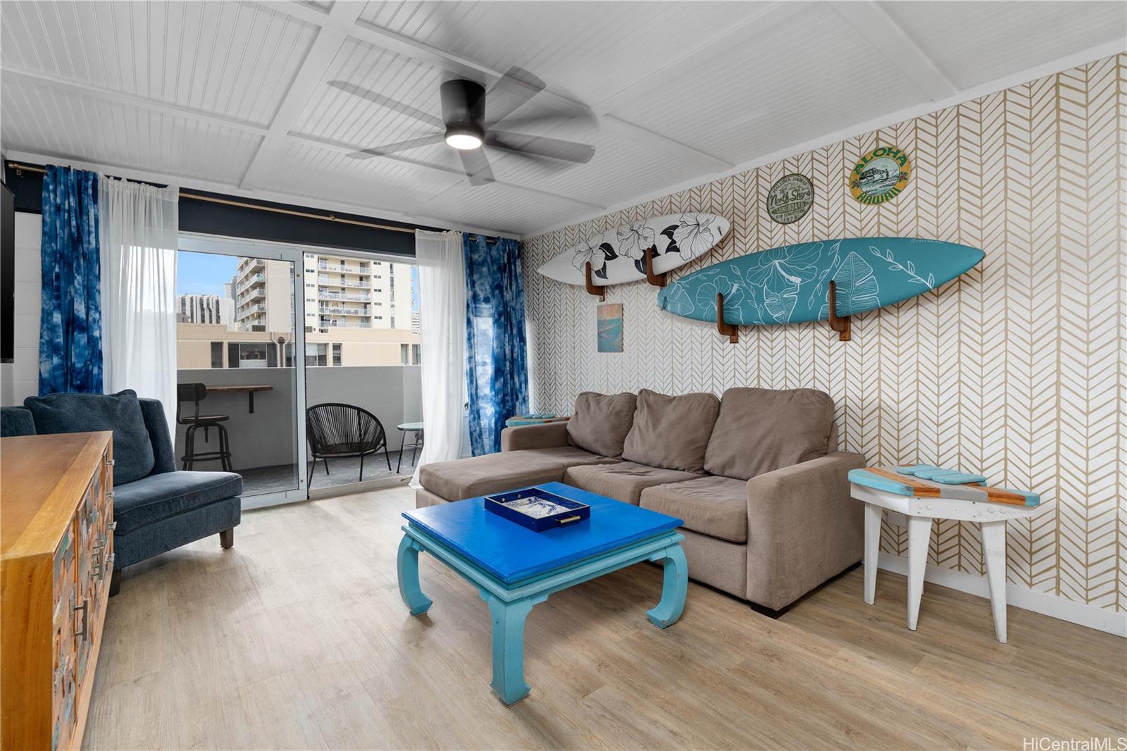 Ala Wai Townhouse condo # 902, Honolulu, Hawaii - photo 7 of 16