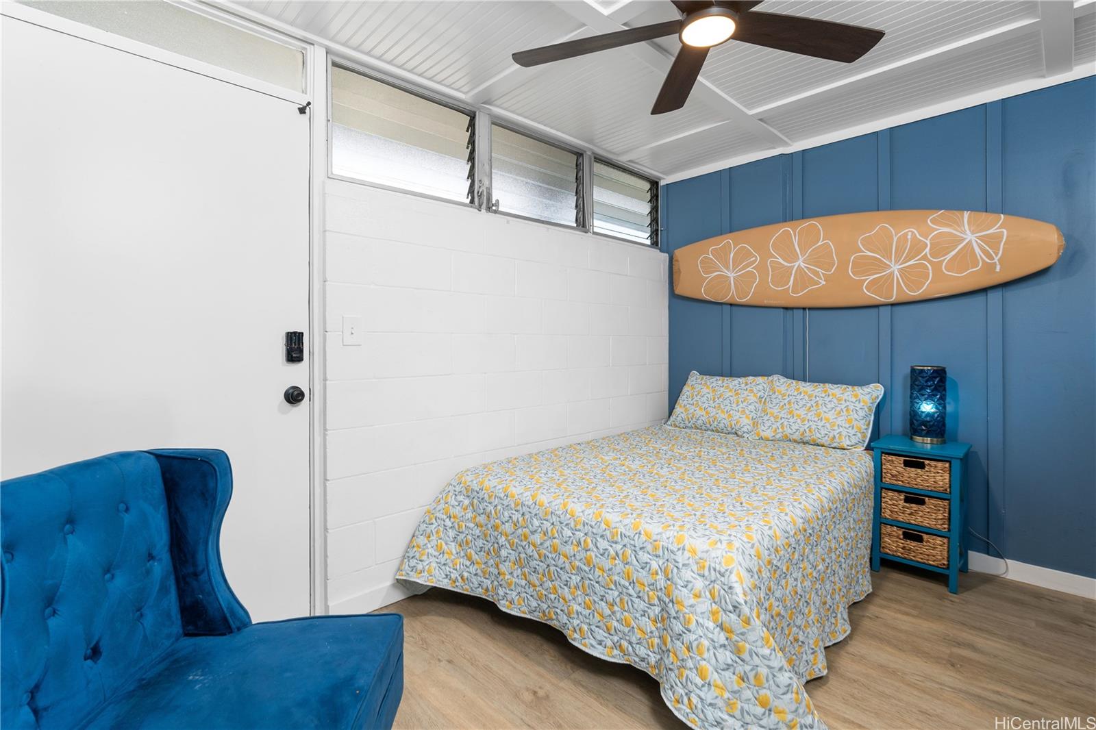 Ala Wai Townhouse condo # 902, Honolulu, Hawaii - photo 10 of 16