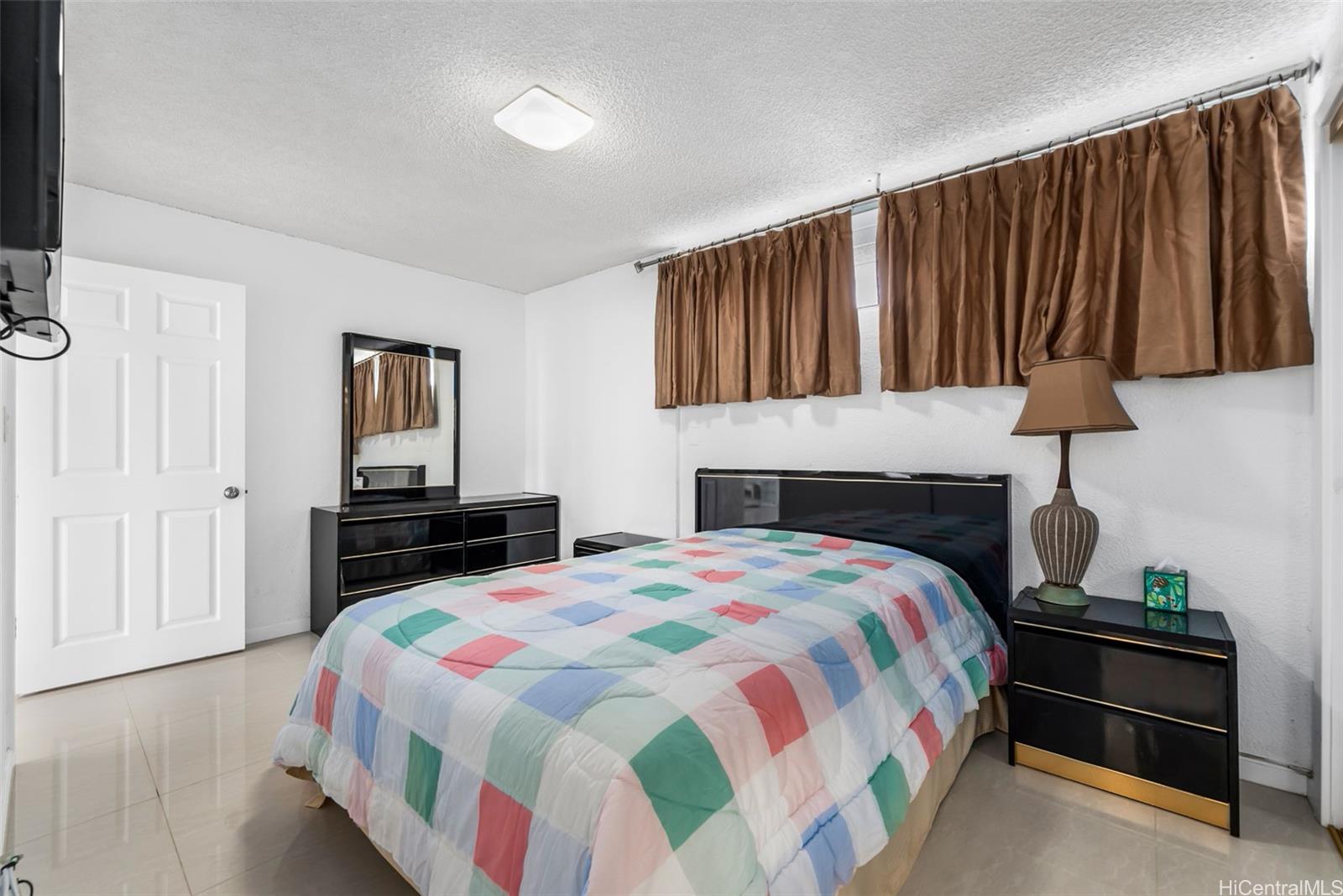 Ala Wai Townhouse condo # PH1, Honolulu, Hawaii - photo 11 of 25