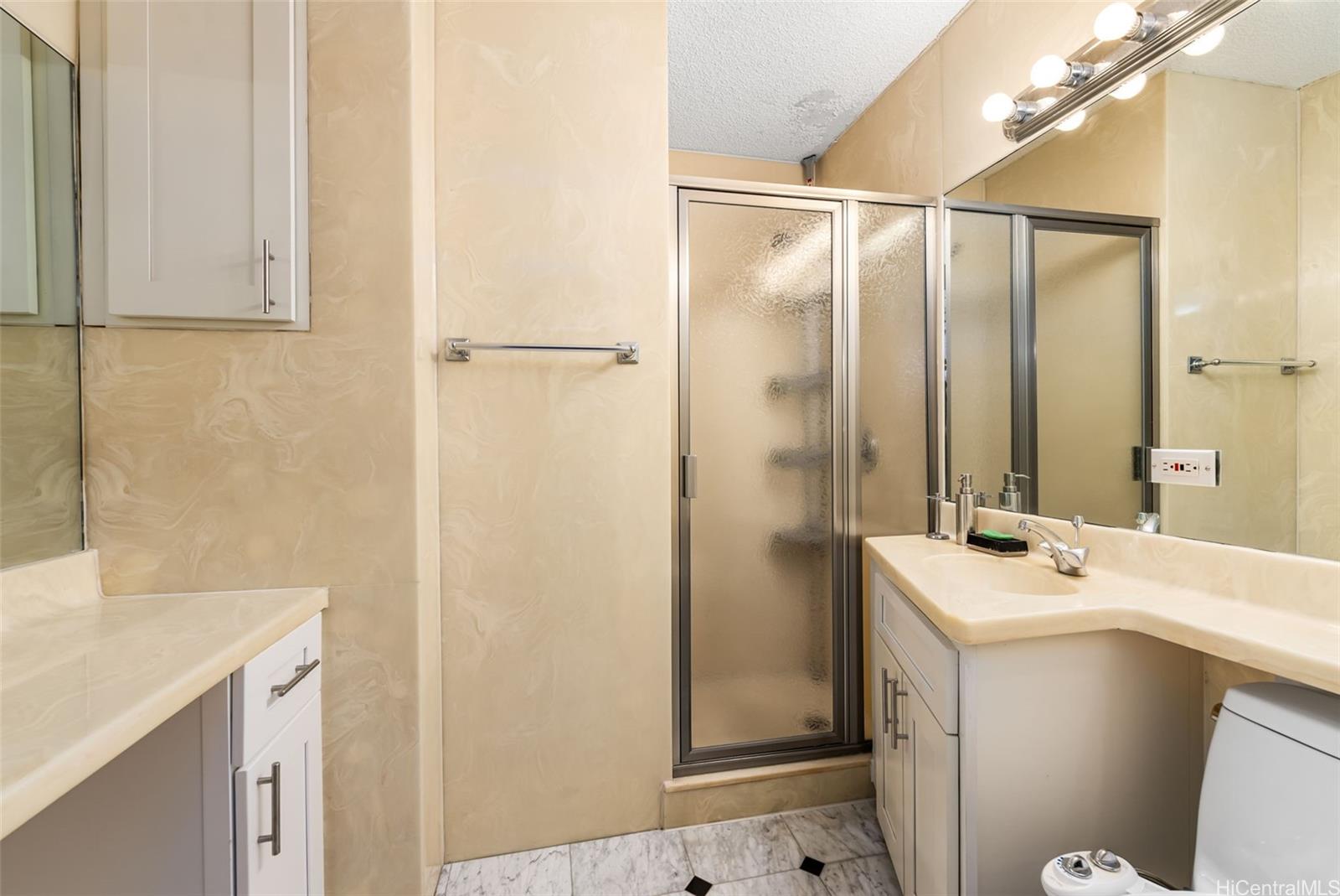 Ala Wai Townhouse condo # PH1, Honolulu, Hawaii - photo 12 of 25