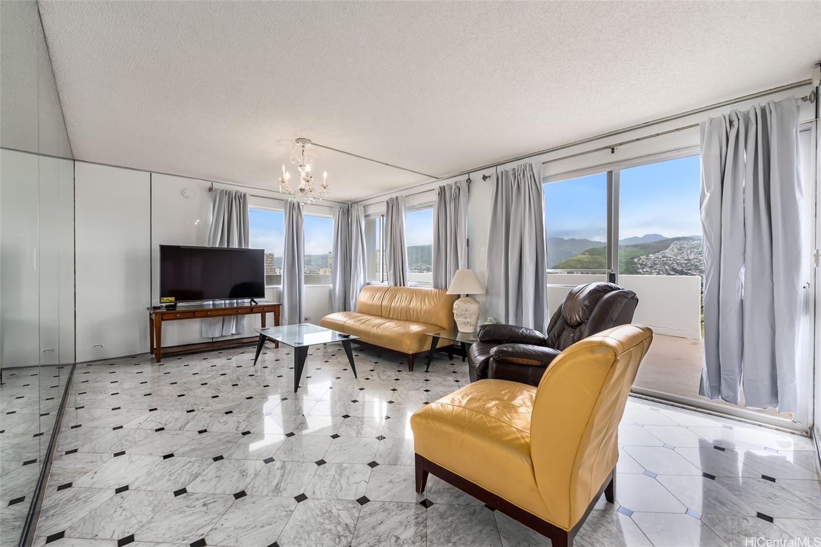 Ala Wai Townhouse condo # PH1, Honolulu, Hawaii - photo 17 of 25