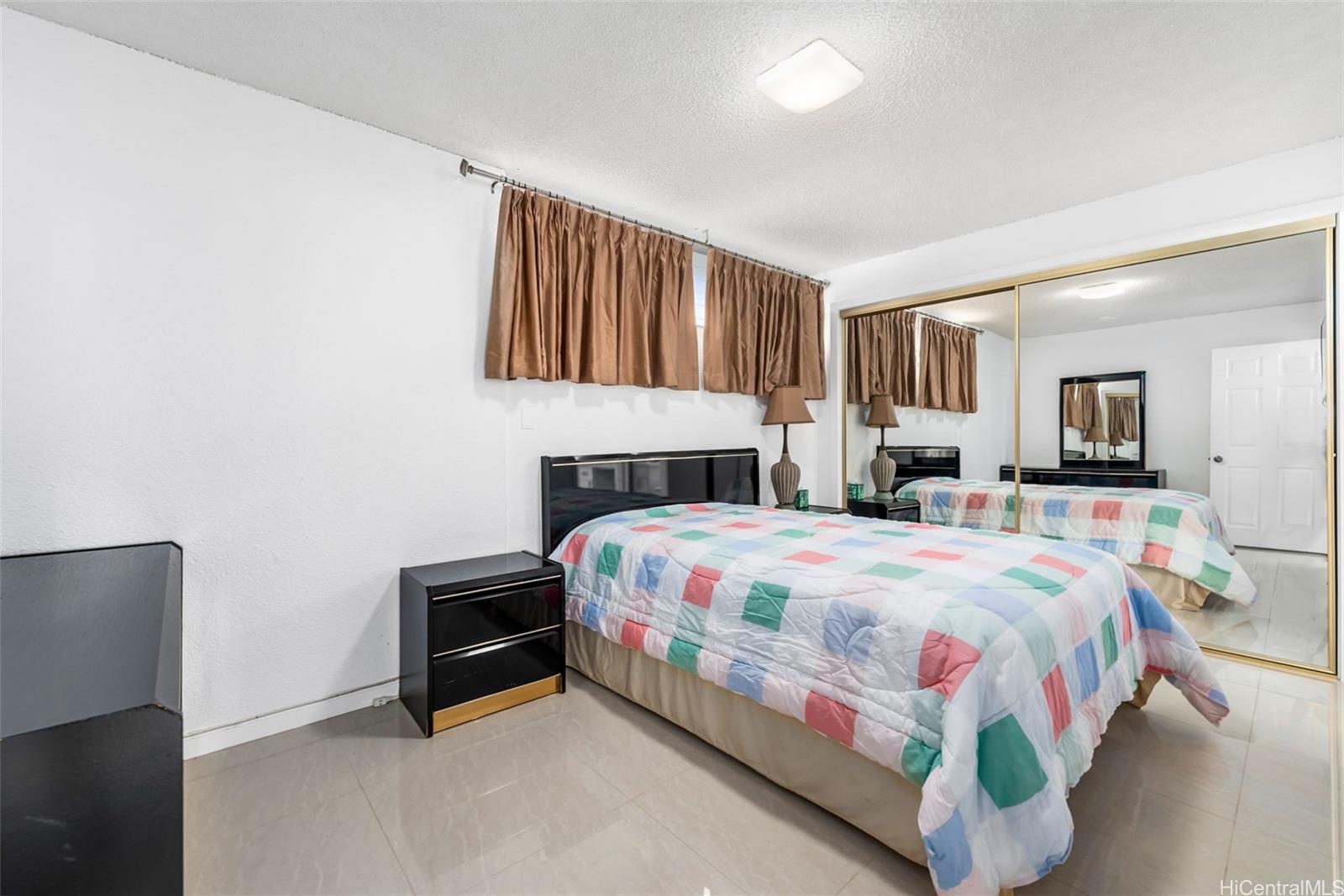 Ala Wai Townhouse condo # PH1, Honolulu, Hawaii - photo 10 of 25