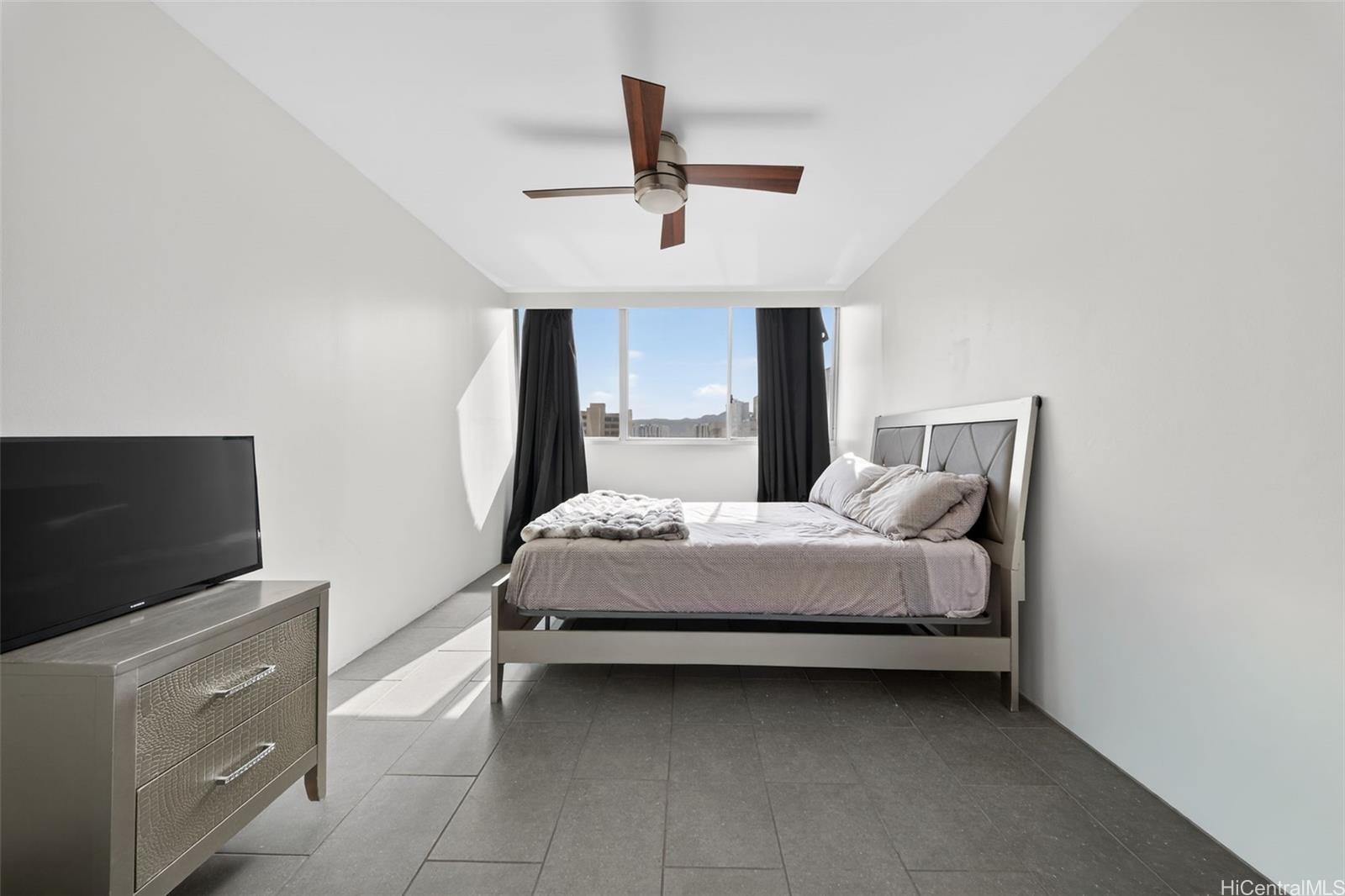 Ala Wai Townhouse condo # PH2, Honolulu, Hawaii - photo 9 of 25