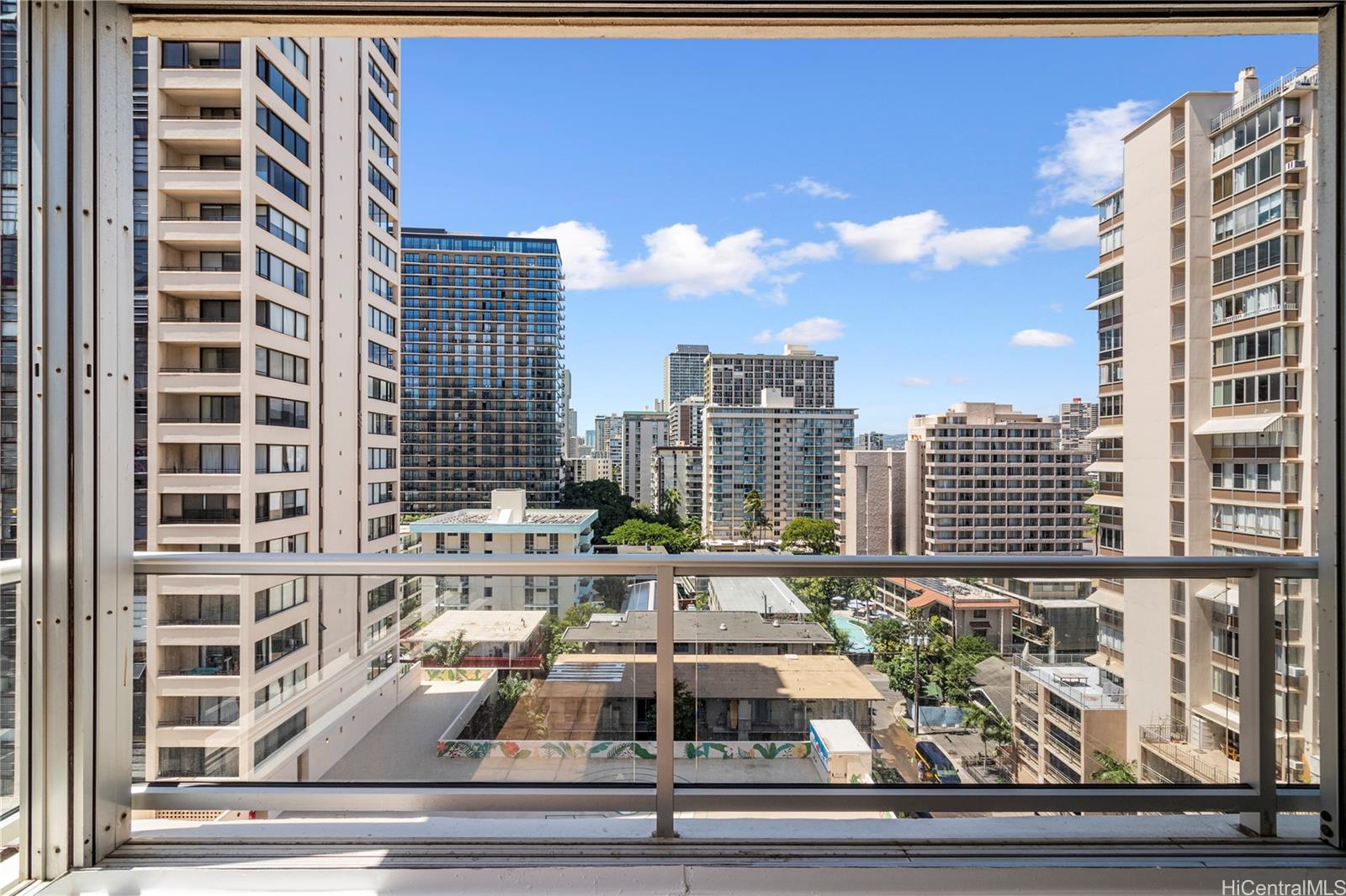 Waikiki Townhouse condo # 1103, Honolulu, Hawaii - photo 9 of 16
