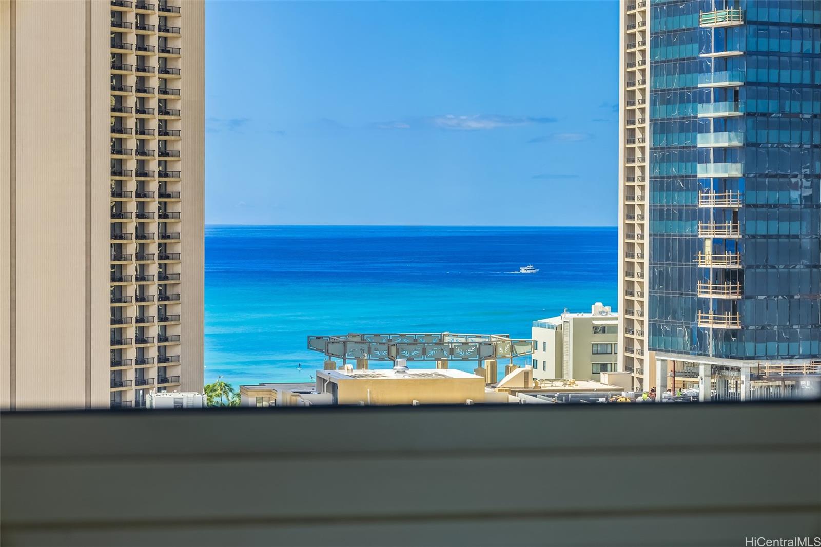 Waikiki Townhouse condo # 1804, Honolulu, Hawaii - photo 15 of 19