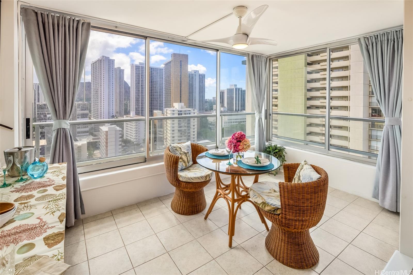 Waikiki Townhouse condo # 1804, Honolulu, Hawaii - photo 8 of 19