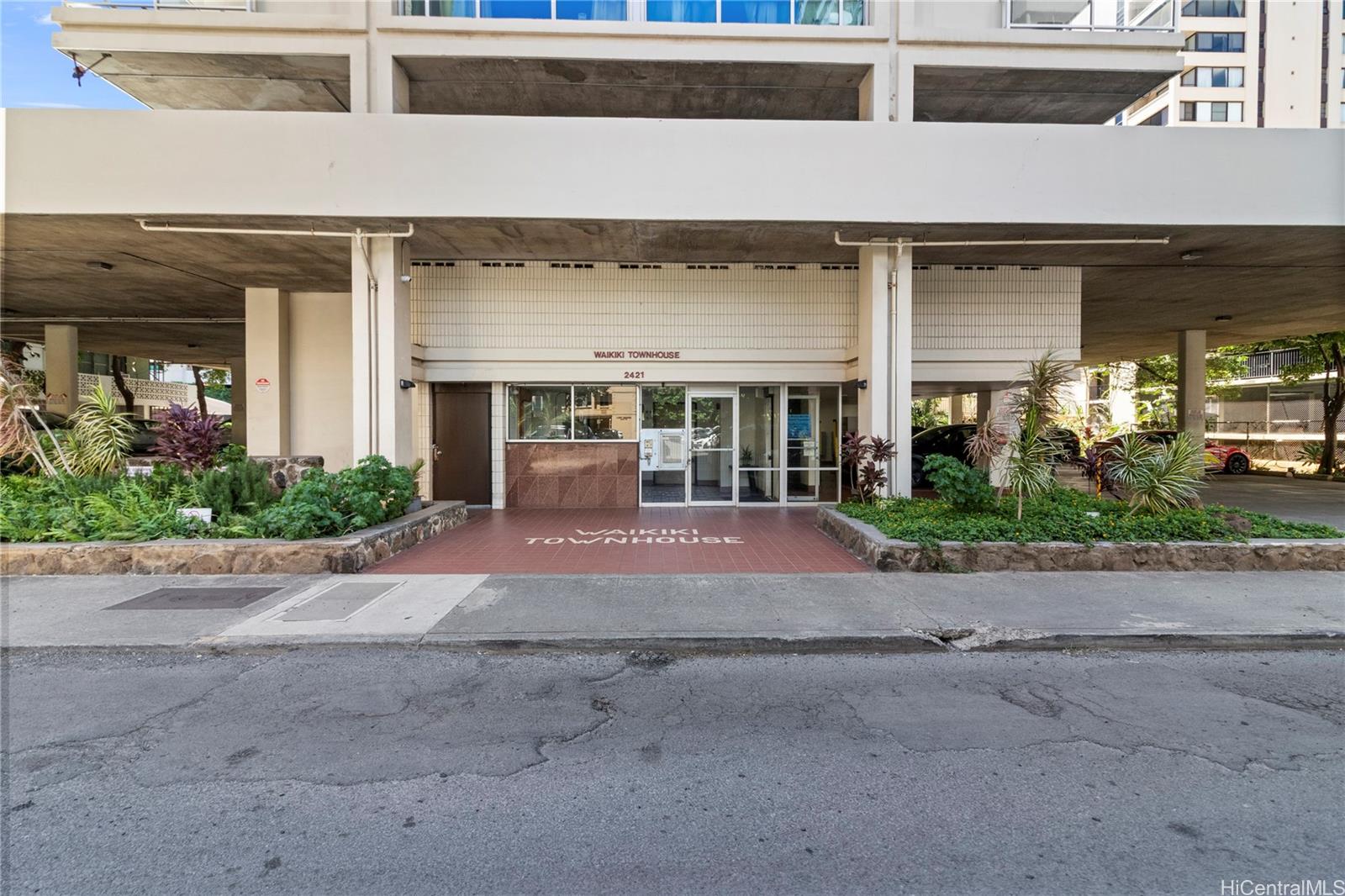 Waikiki Townhouse condo # 1902, Honolulu, Hawaii - photo 15 of 20