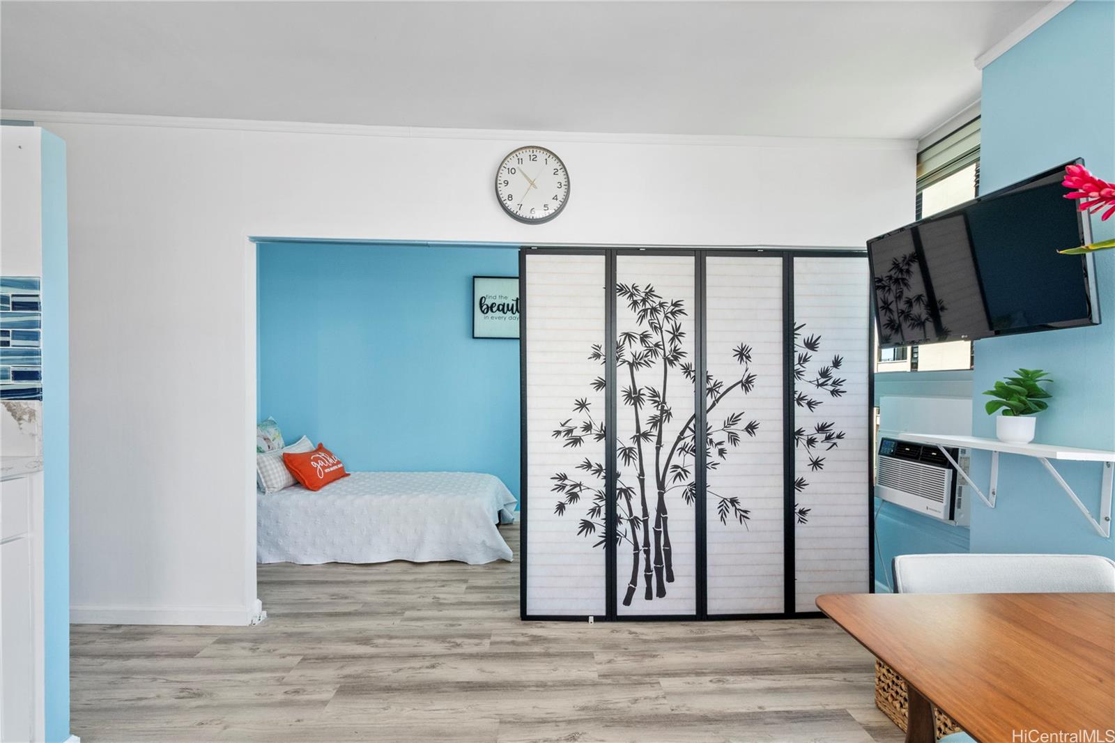 Waikiki Townhouse condo # 1902, Honolulu, Hawaii - photo 6 of 20