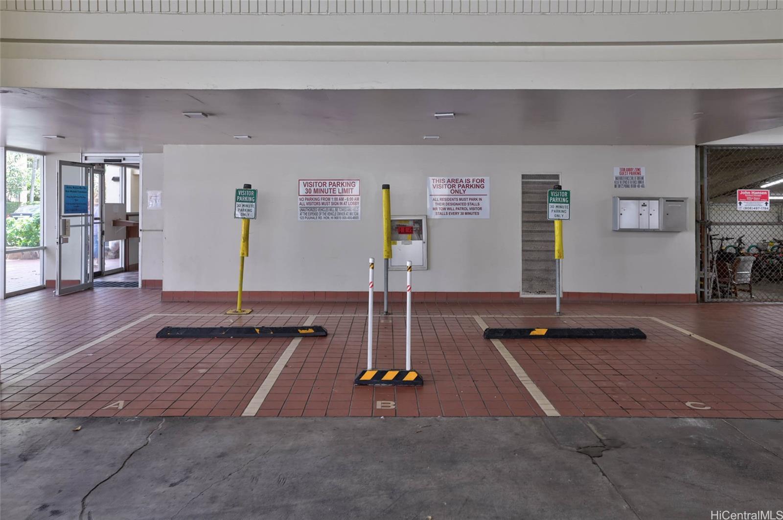 Waikiki Townhouse condo # 2204, Honolulu, Hawaii - photo 20 of 22