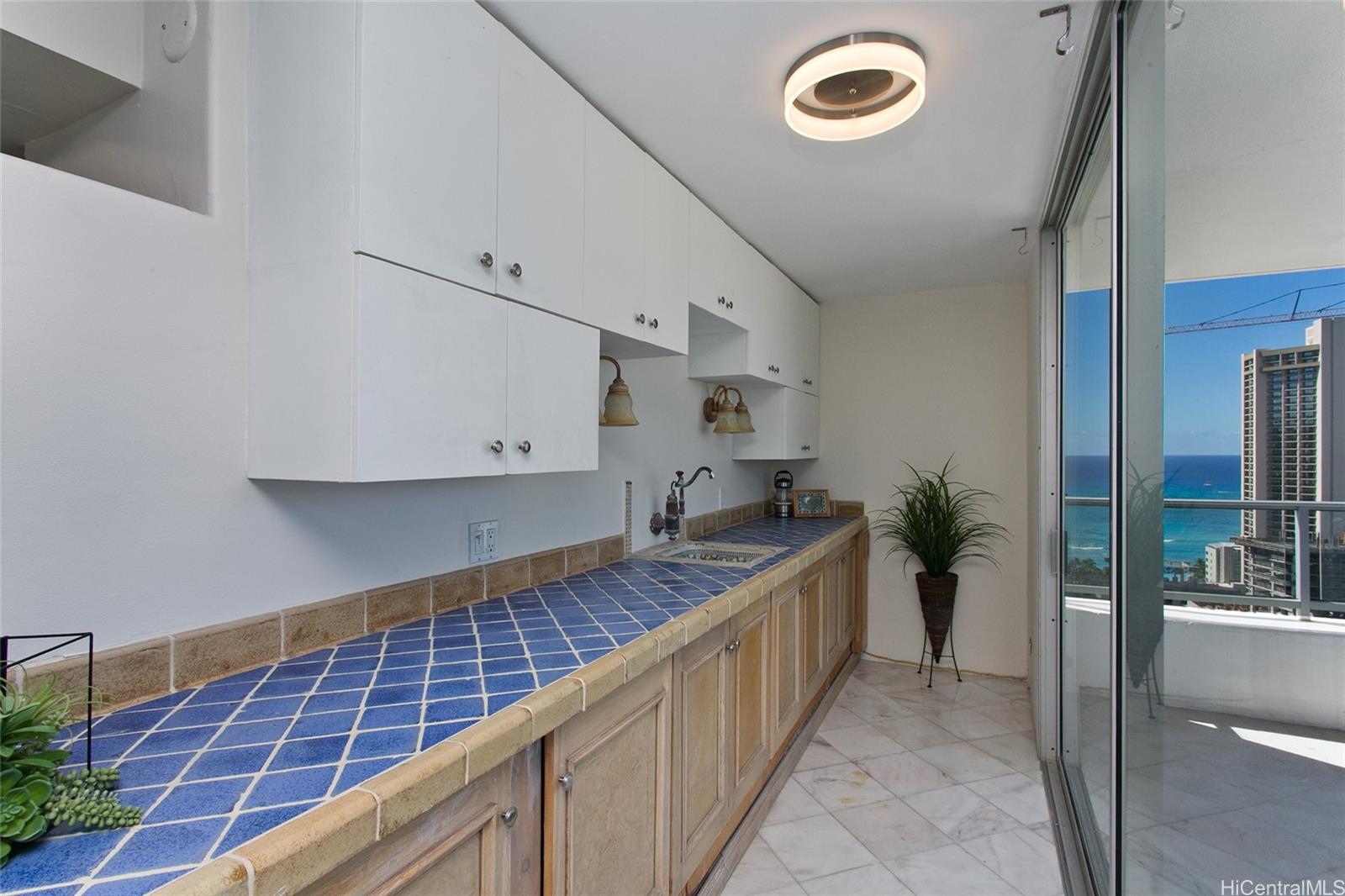 Waikiki Townhouse condo # 2902/2903, Honolulu, Hawaii - photo 17 of 19