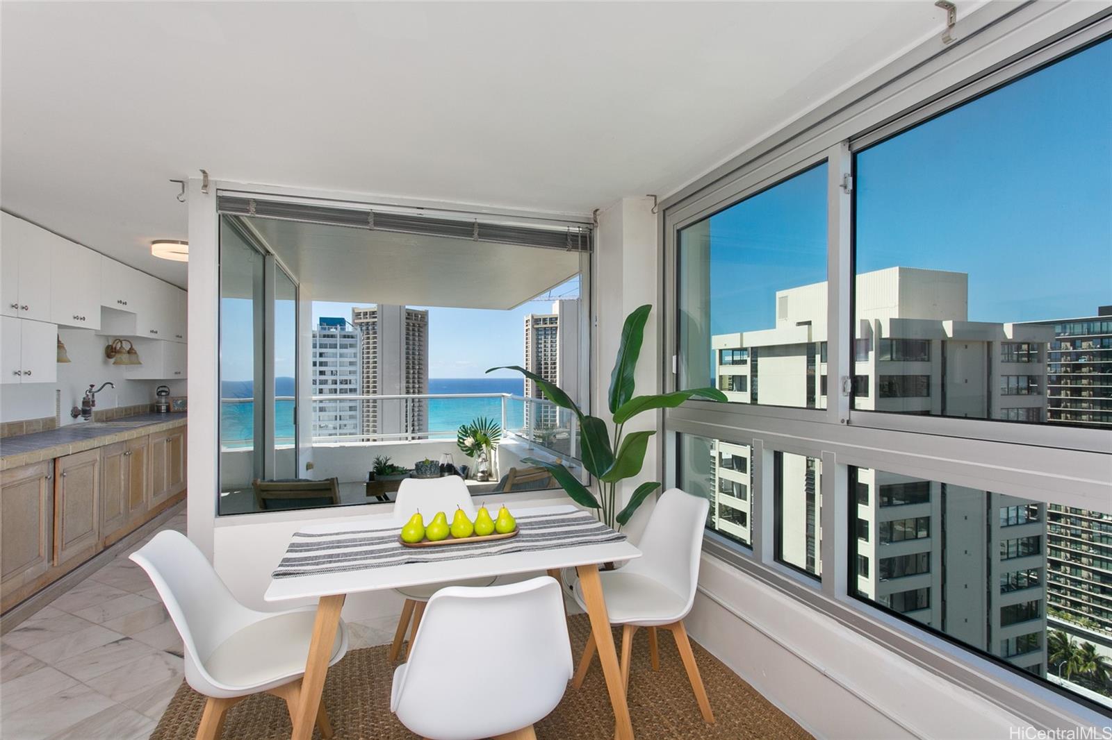 Waikiki Townhouse condo # 2903, Honolulu, Hawaii - photo 2 of 19