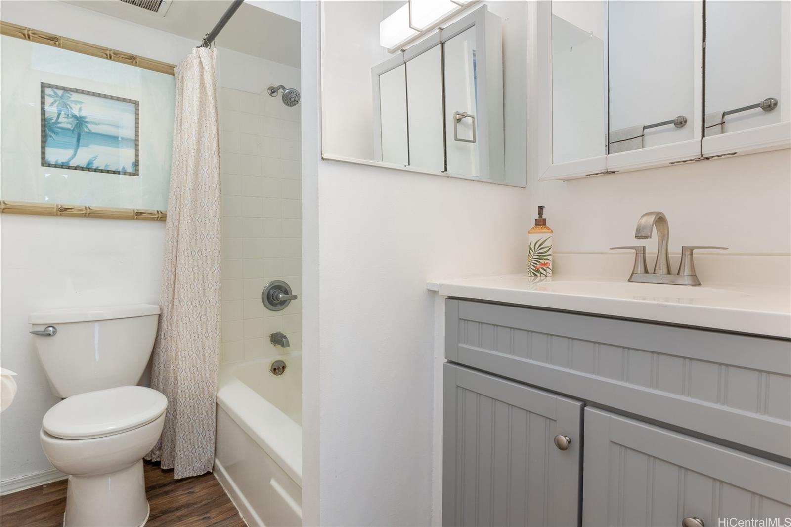 Waikiki Townhouse condo # 401, Honolulu, Hawaii - photo 12 of 17