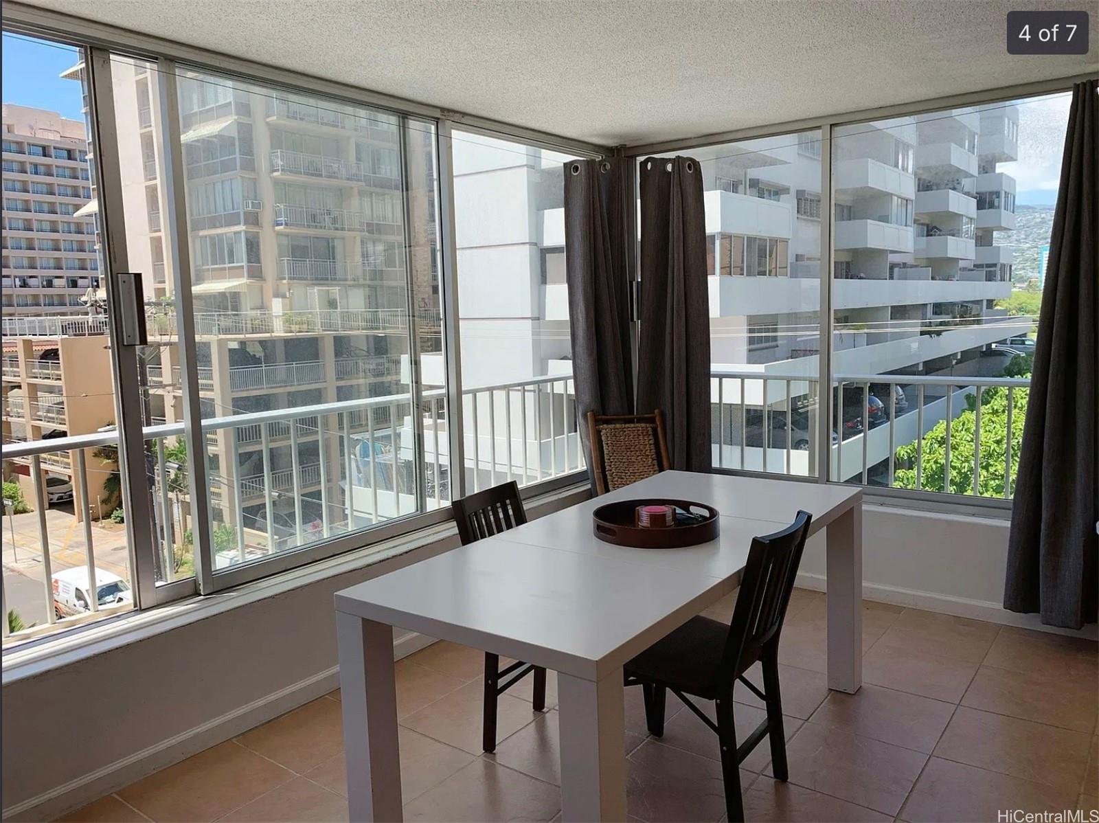 Waikiki Townhouse condo # 402, Honolulu, Hawaii - photo 2 of 6